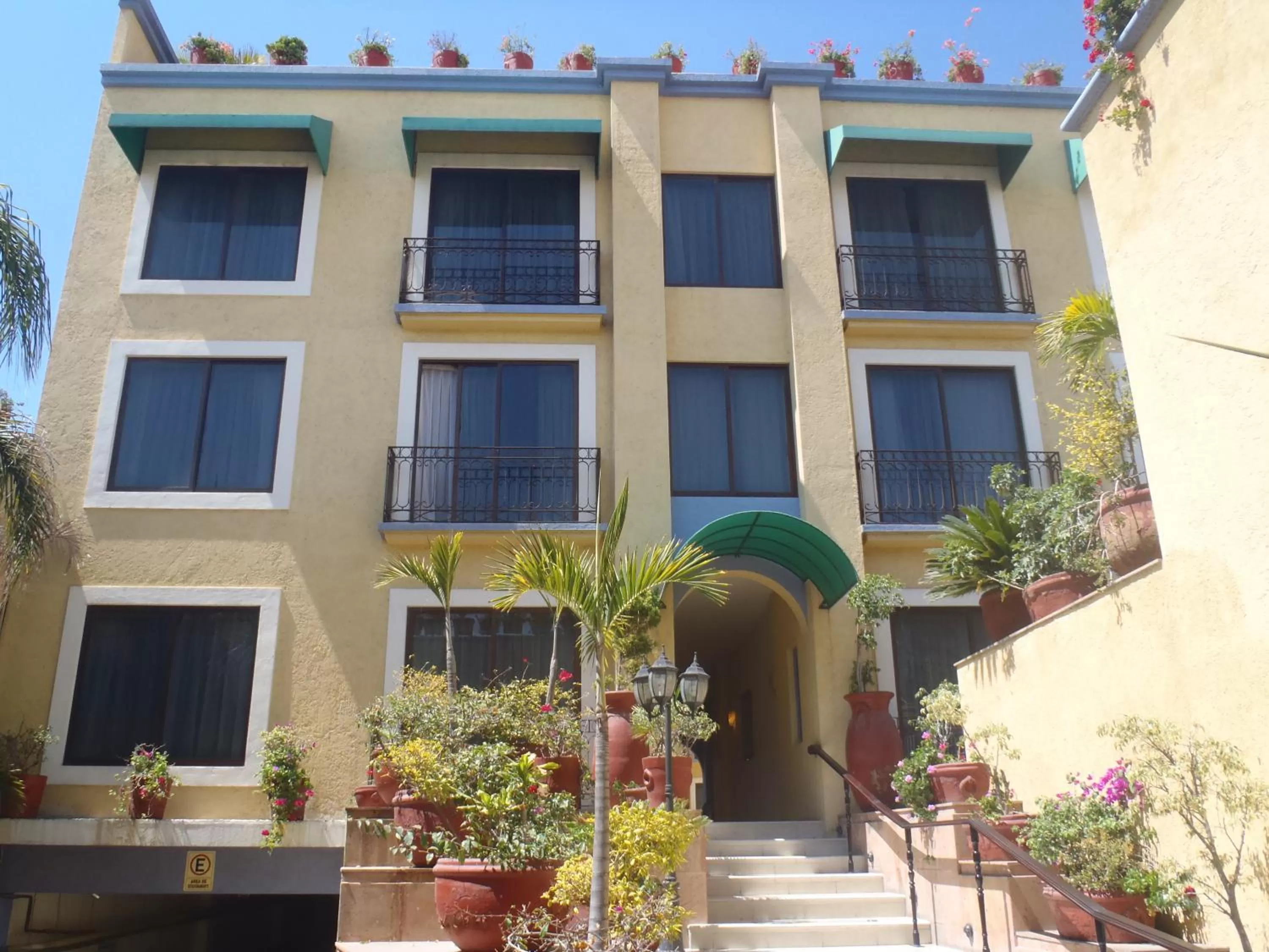 Facade/entrance in Hotel Casa Real Tehuacan