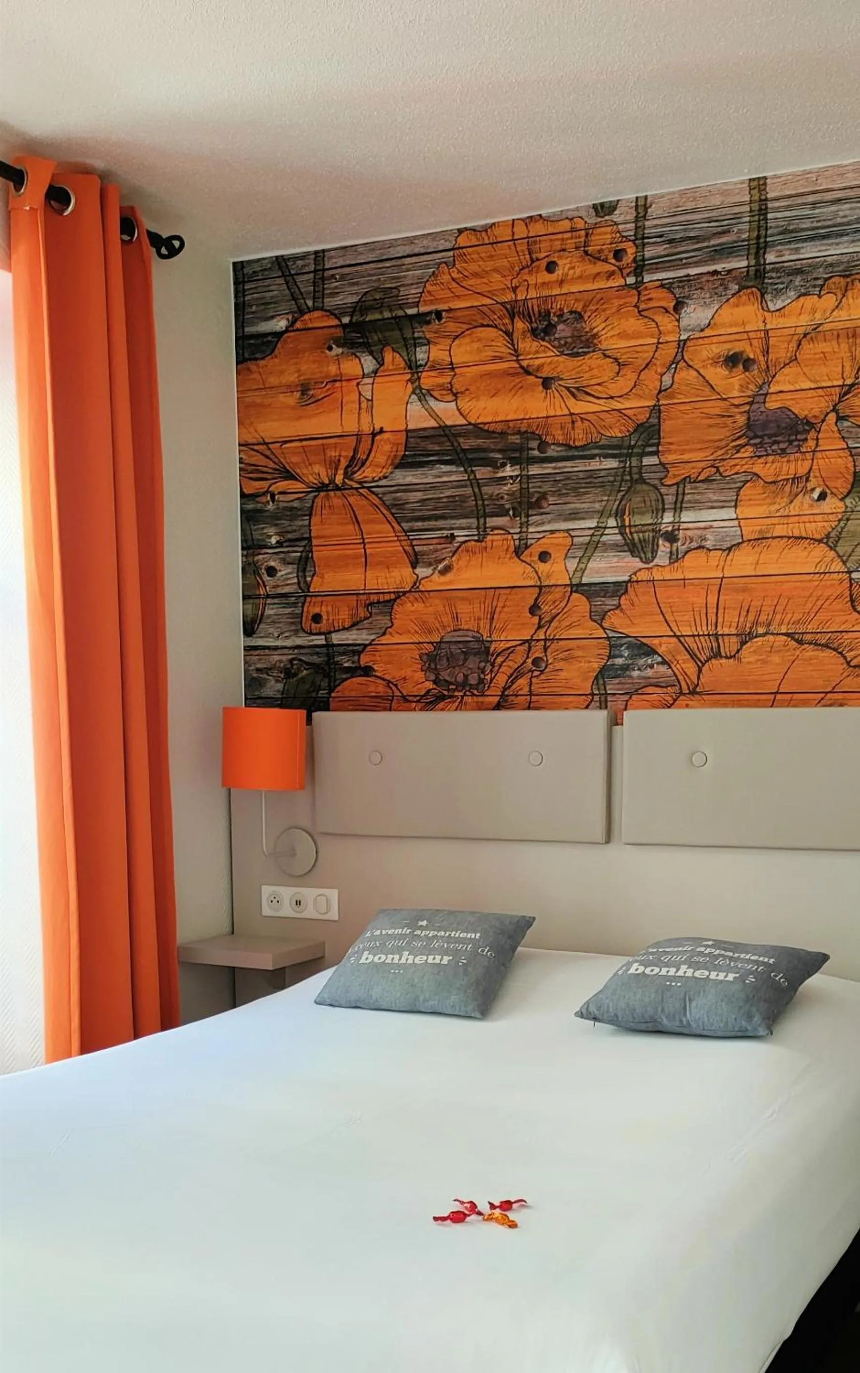 Photo of the whole room, Bed in Hotel Victoria