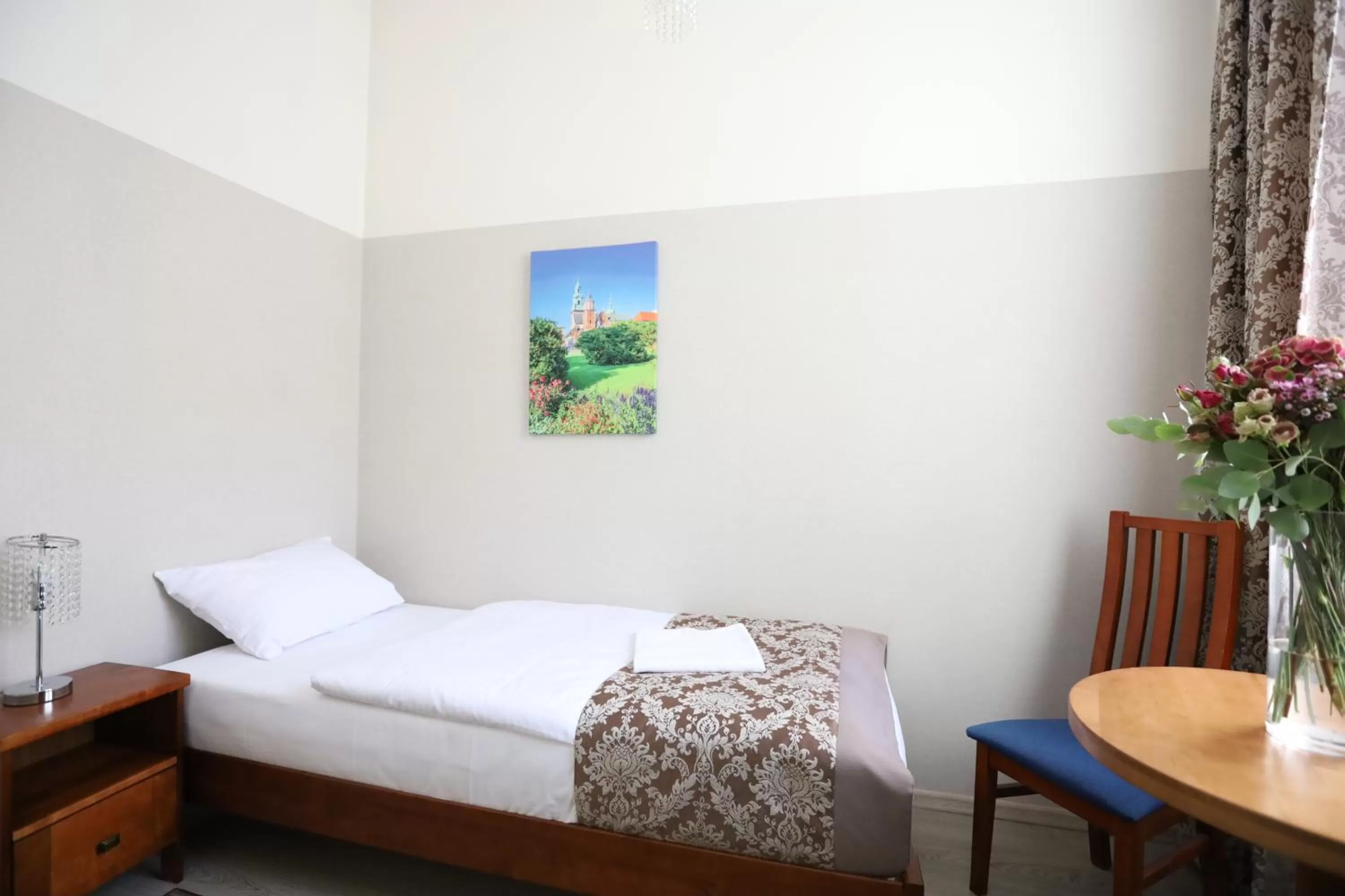 Bed in DReAM Garden Palace