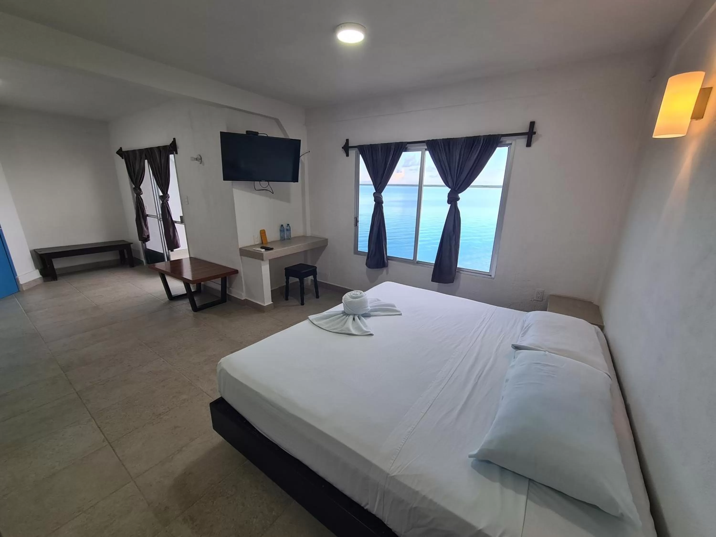 Photo of the whole room, Bed in Hotel Vista Laguna Bacalar