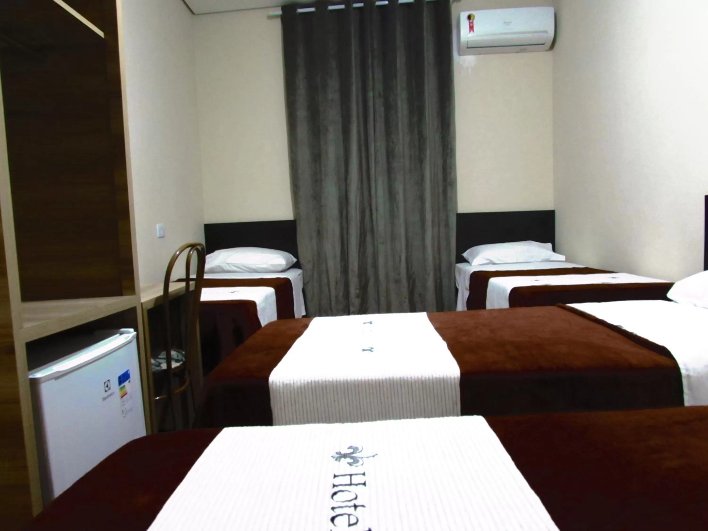 Hotel Minho -Próximo 25 Março , Brás e Bom Retiro