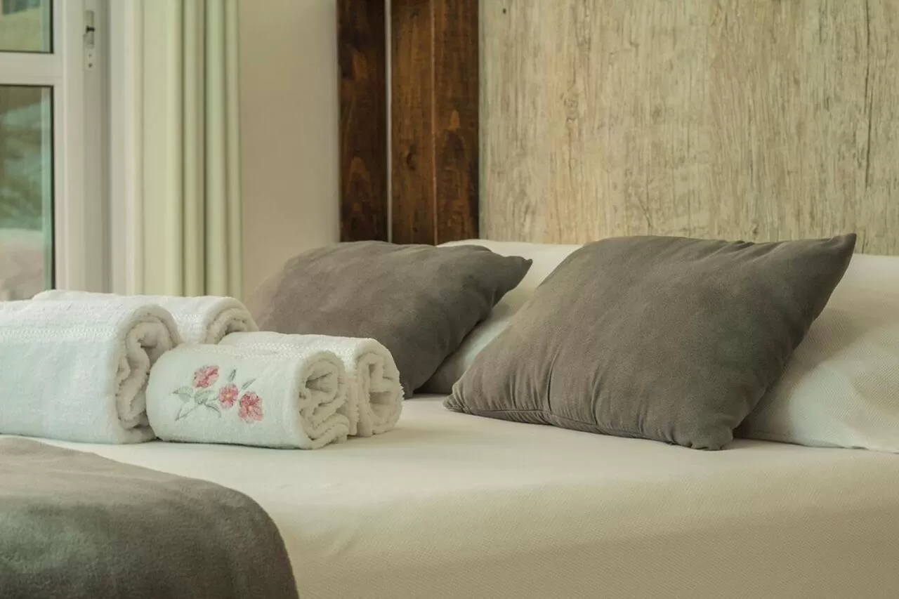 Decorative detail, Bed in Pousada Green