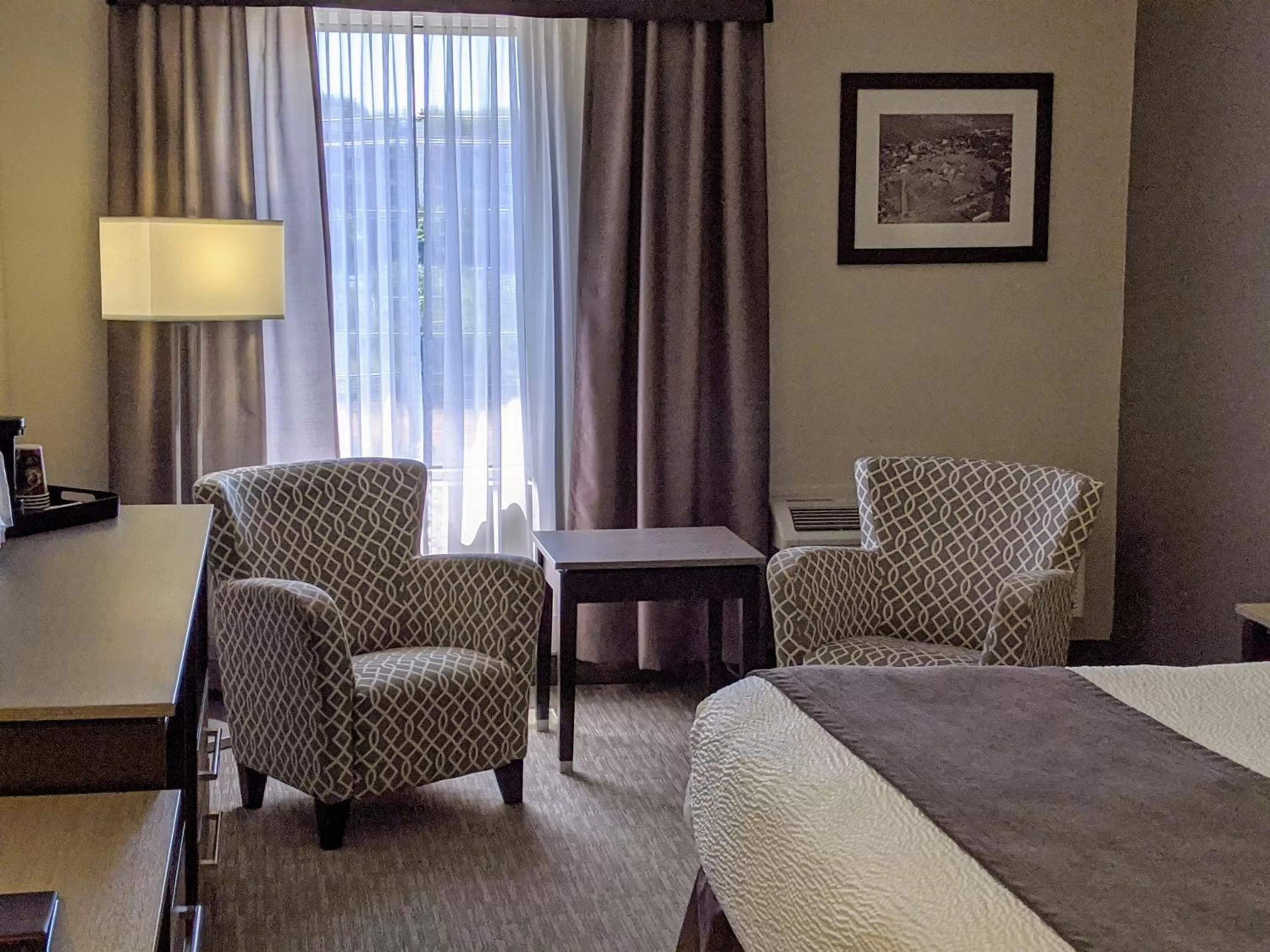 Bedroom, Bed in Chateau Bedford Trademark Collection by Wyndham