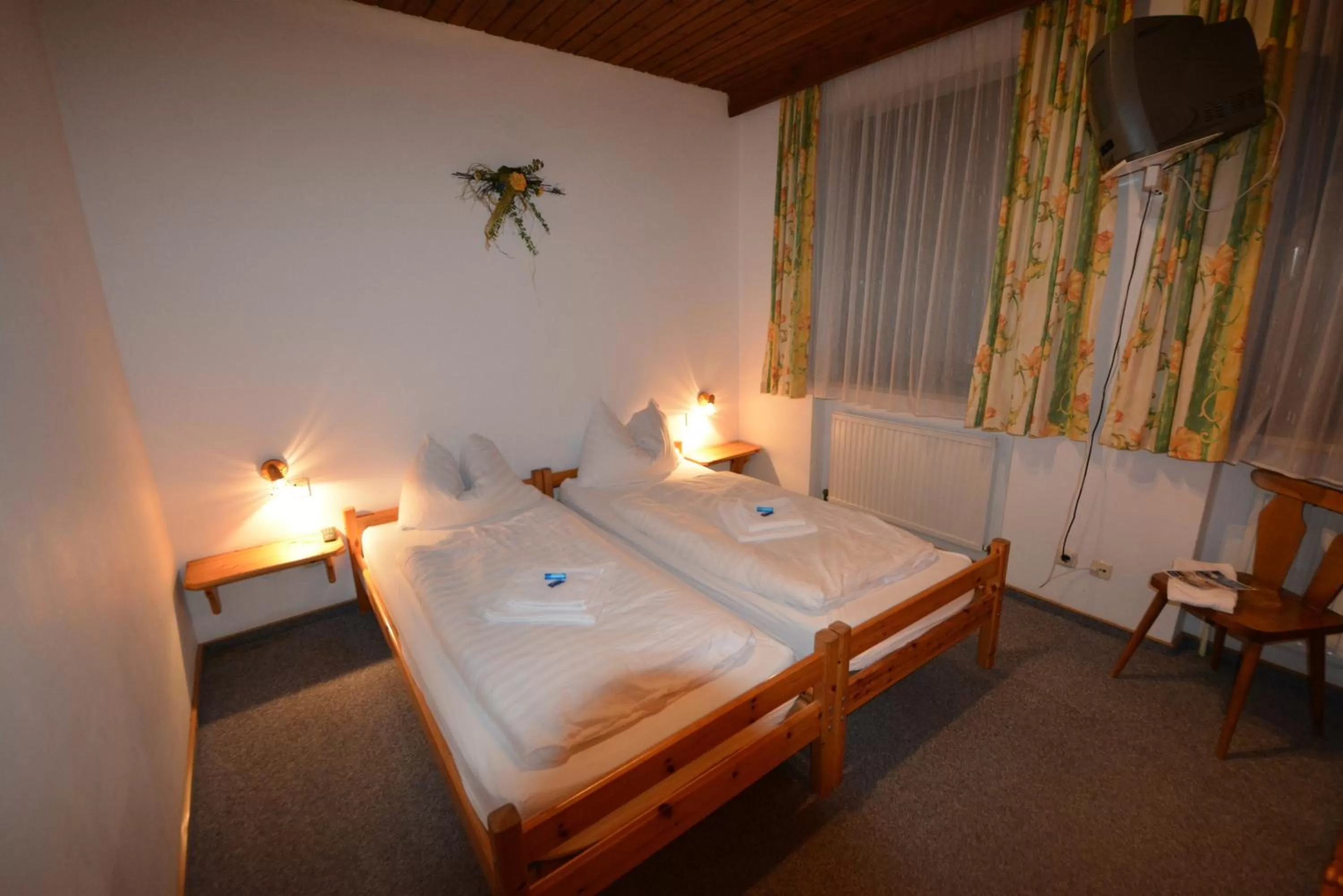 Bedroom, Bed in Haus Alpina by Châtel Reizen