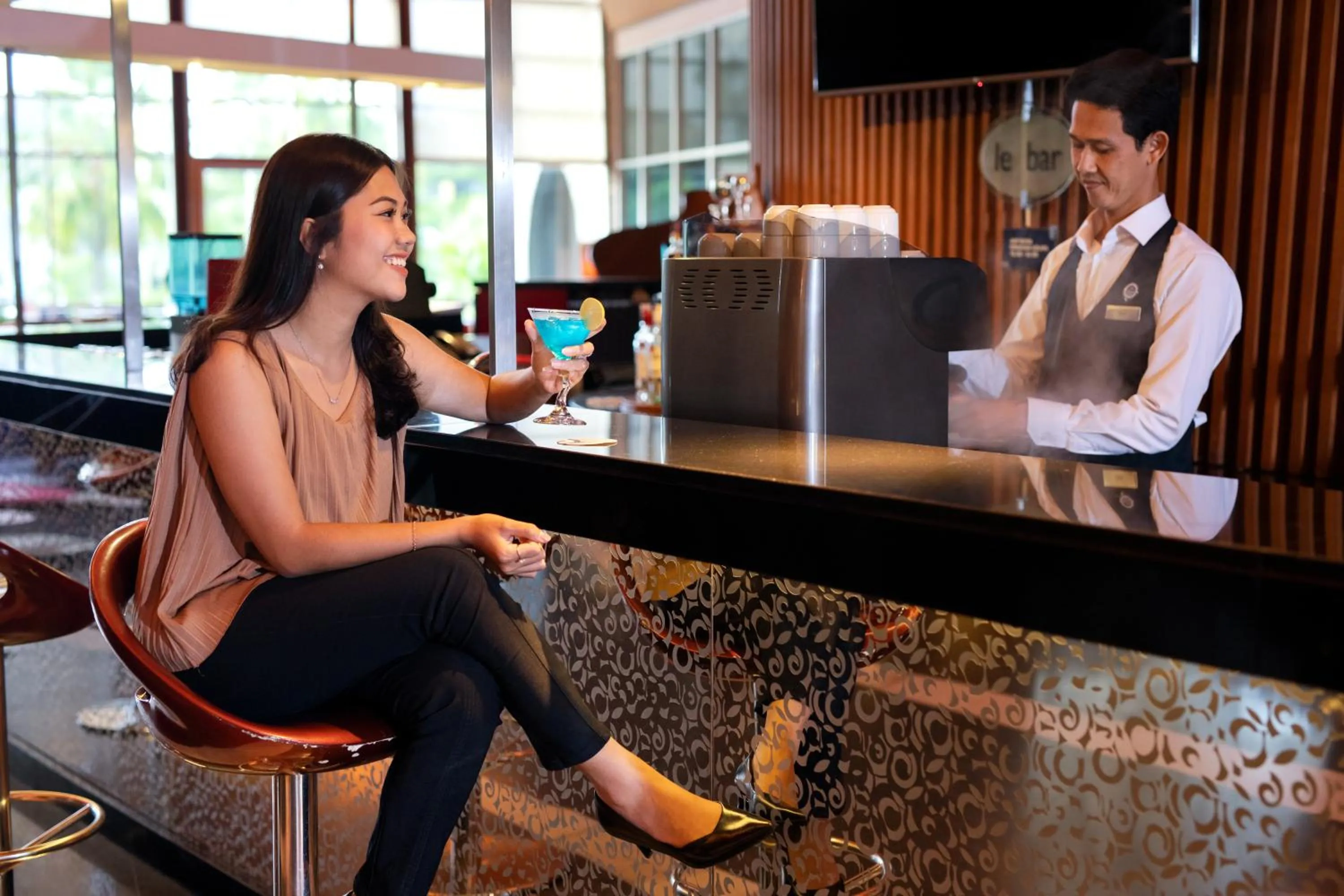 Lounge or bar in Novotel Palembang