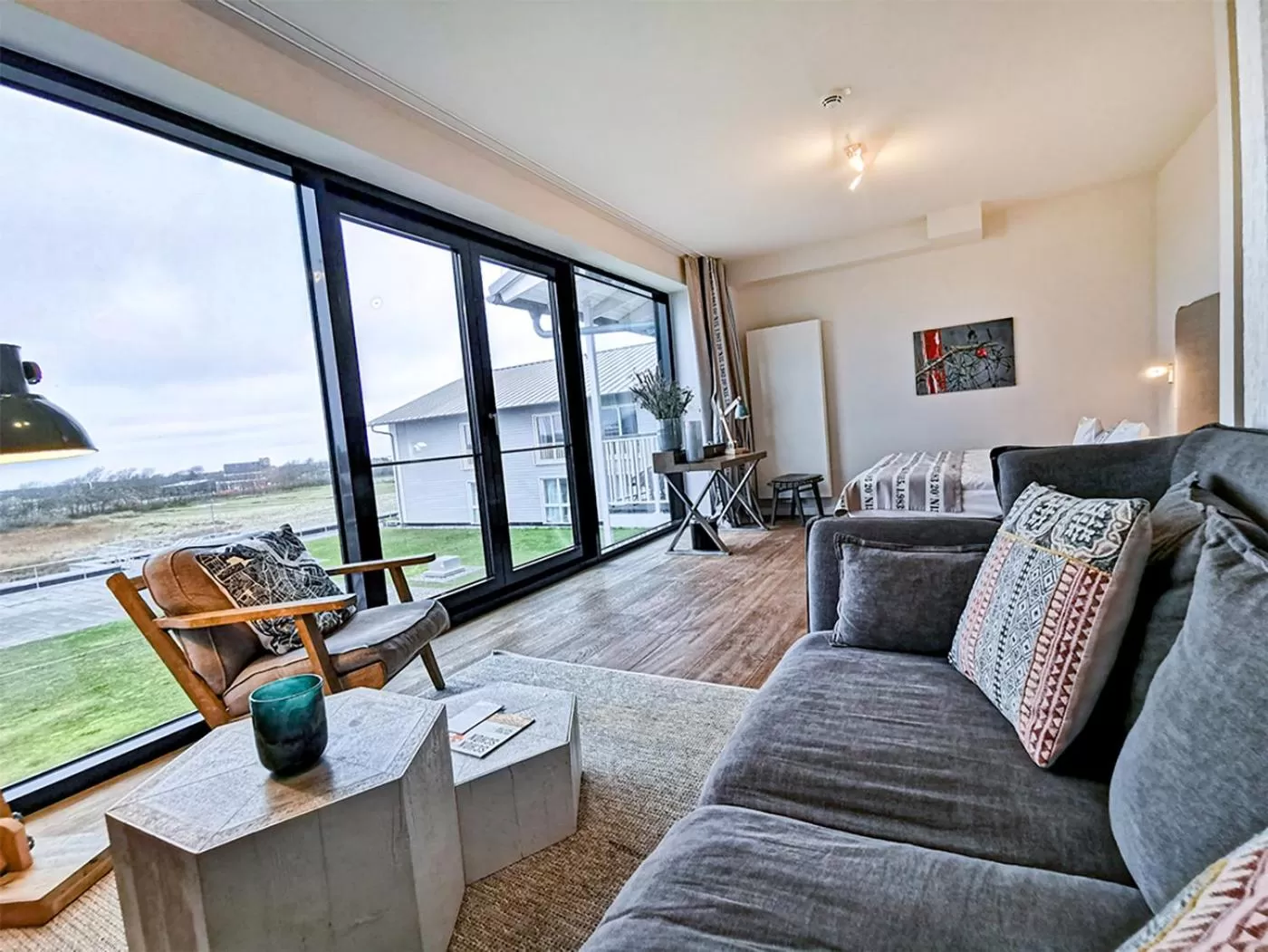 Photo of the whole room, Seating Area in Easy Living