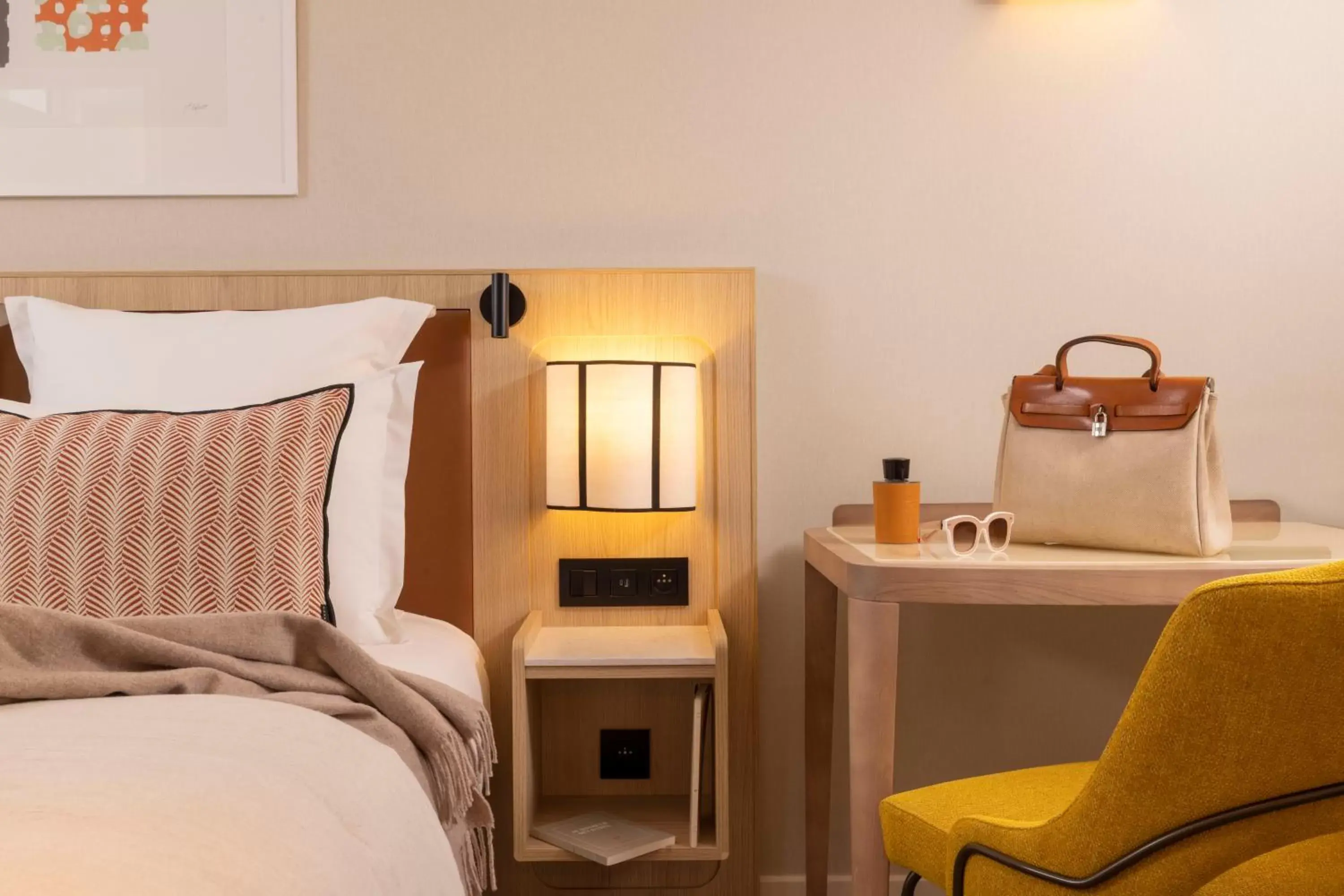 Comfort Double Room in Hotel Duminy-Vendome Comfort Double Room in Hotel Duminy-Vendome