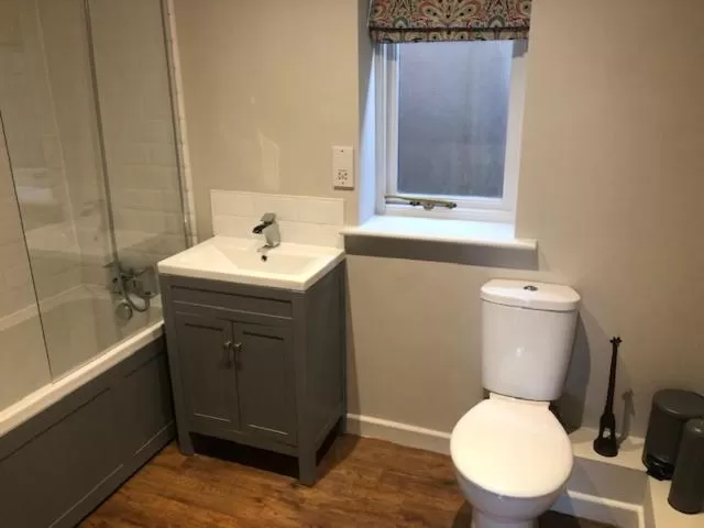 Bathroom in The Swan Hotel, Alresford