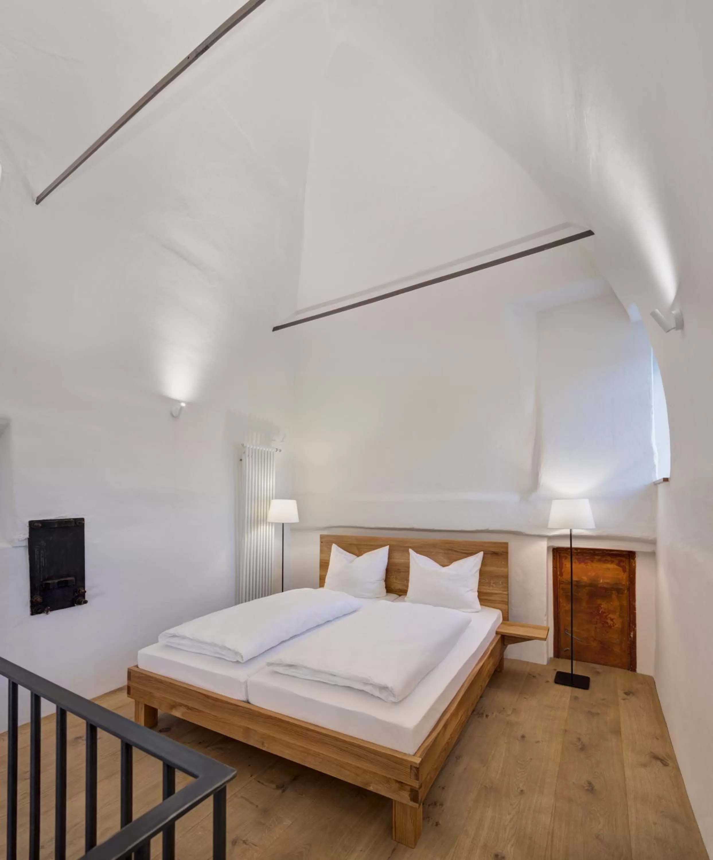 Decorative detail, Bed in Hotel Röhrl