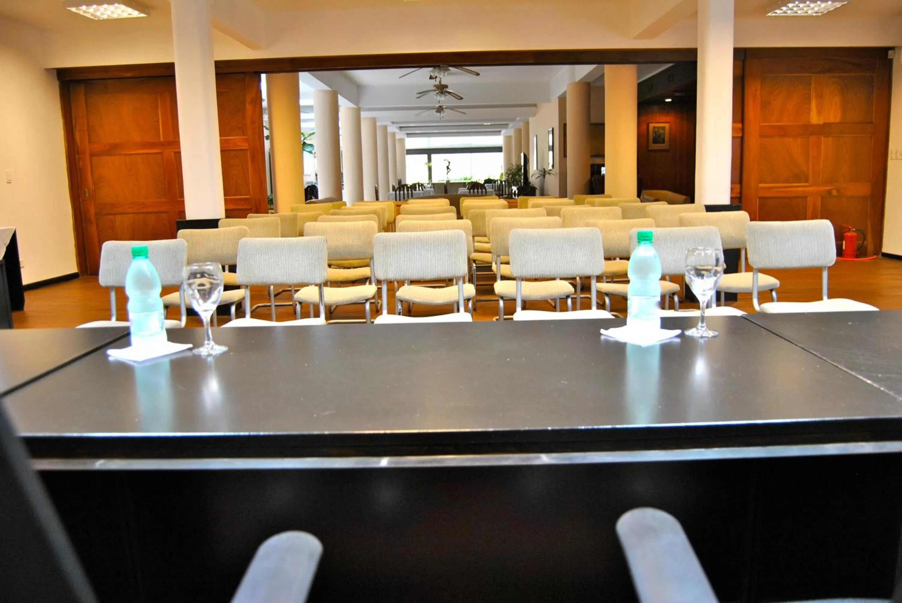 Business facilities in Hotel Iberia