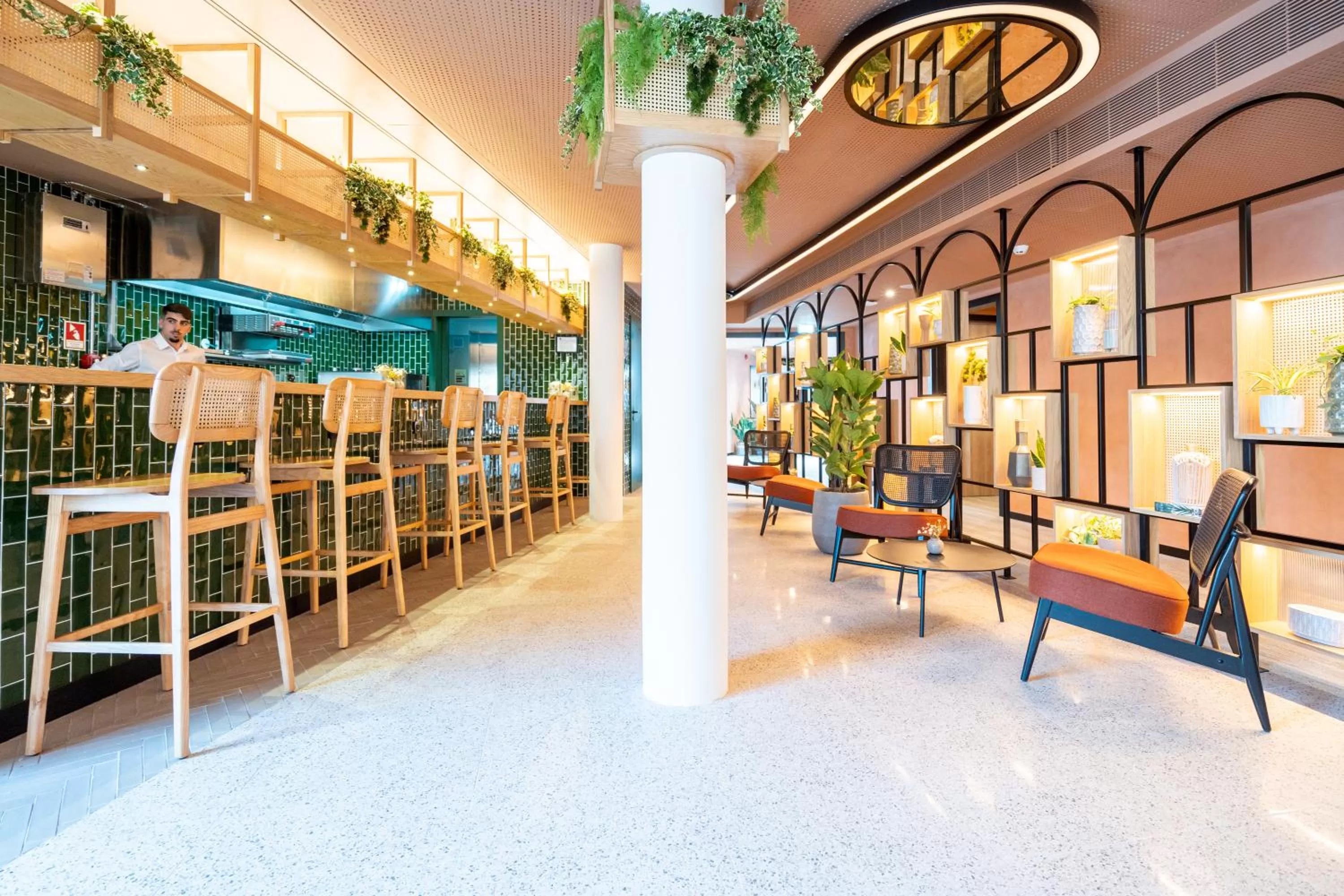 Lounge or bar in The Editory Garden Porto Hotel