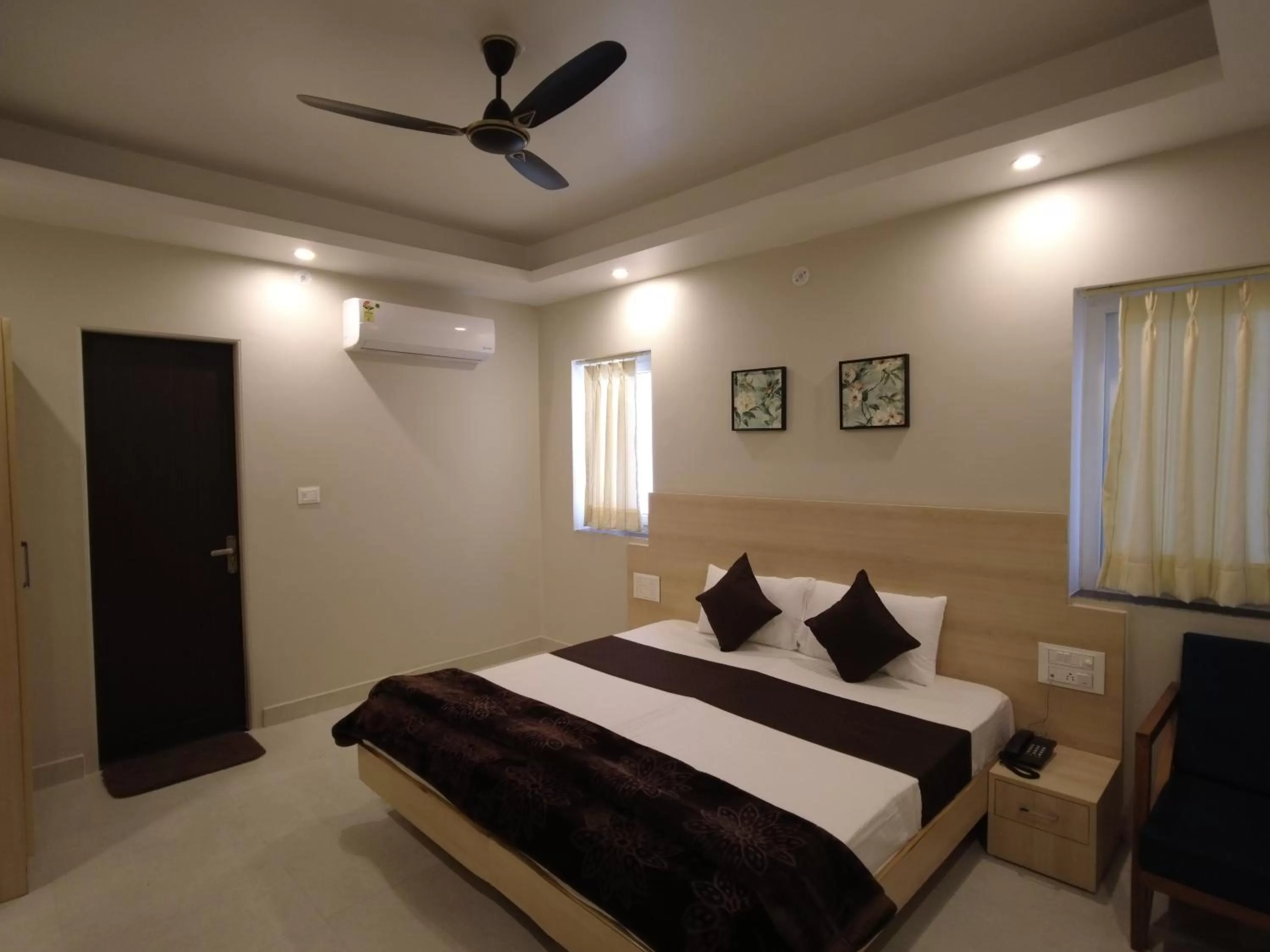 Bed in Punyah Residency Rishikesh