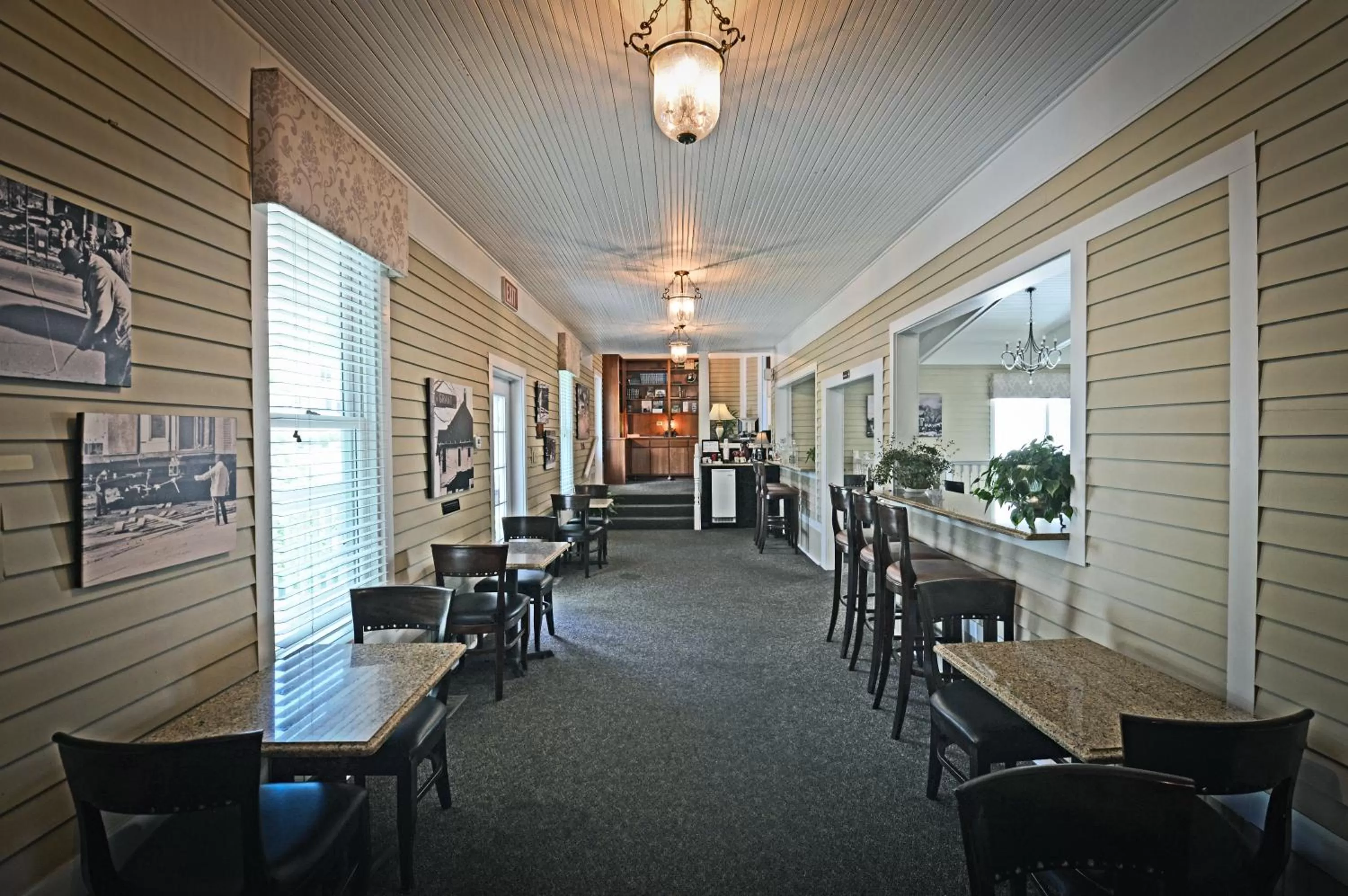Coffee/tea facilities in Grant Street Inn - Bloomington