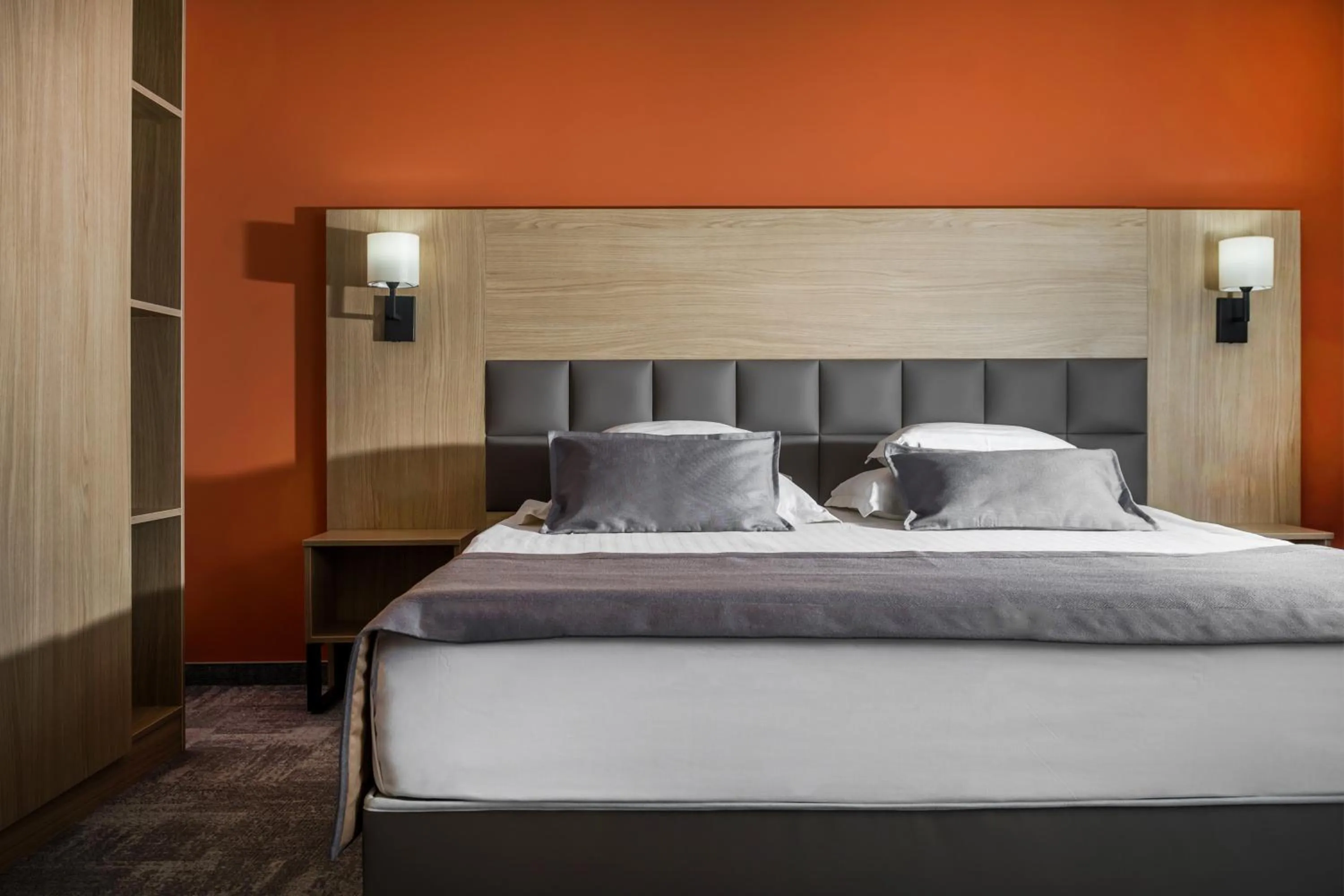 Bed in Hotel Split Inn by President