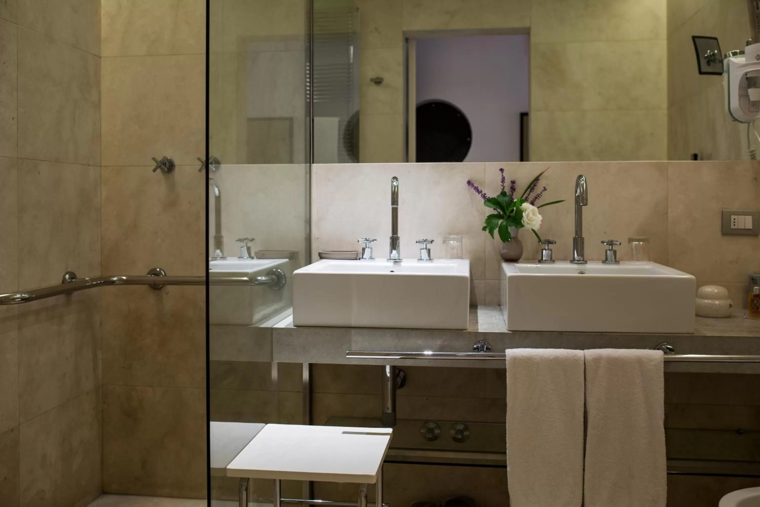 Bathroom in Ca' Nigra Lagoon Resort