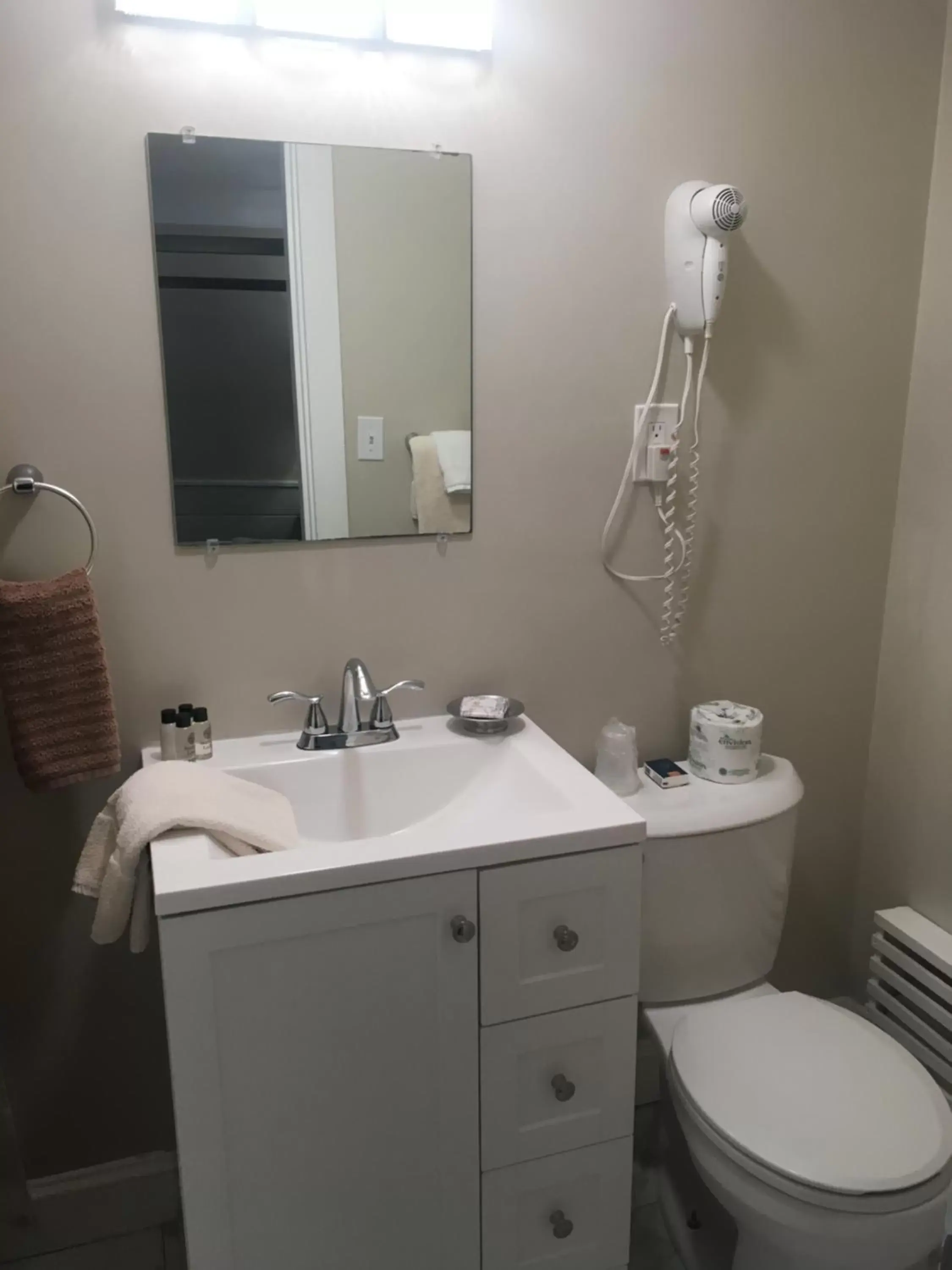 King Room in Starlight Lodge North Conway King Room in Starlight Lodge North Conway