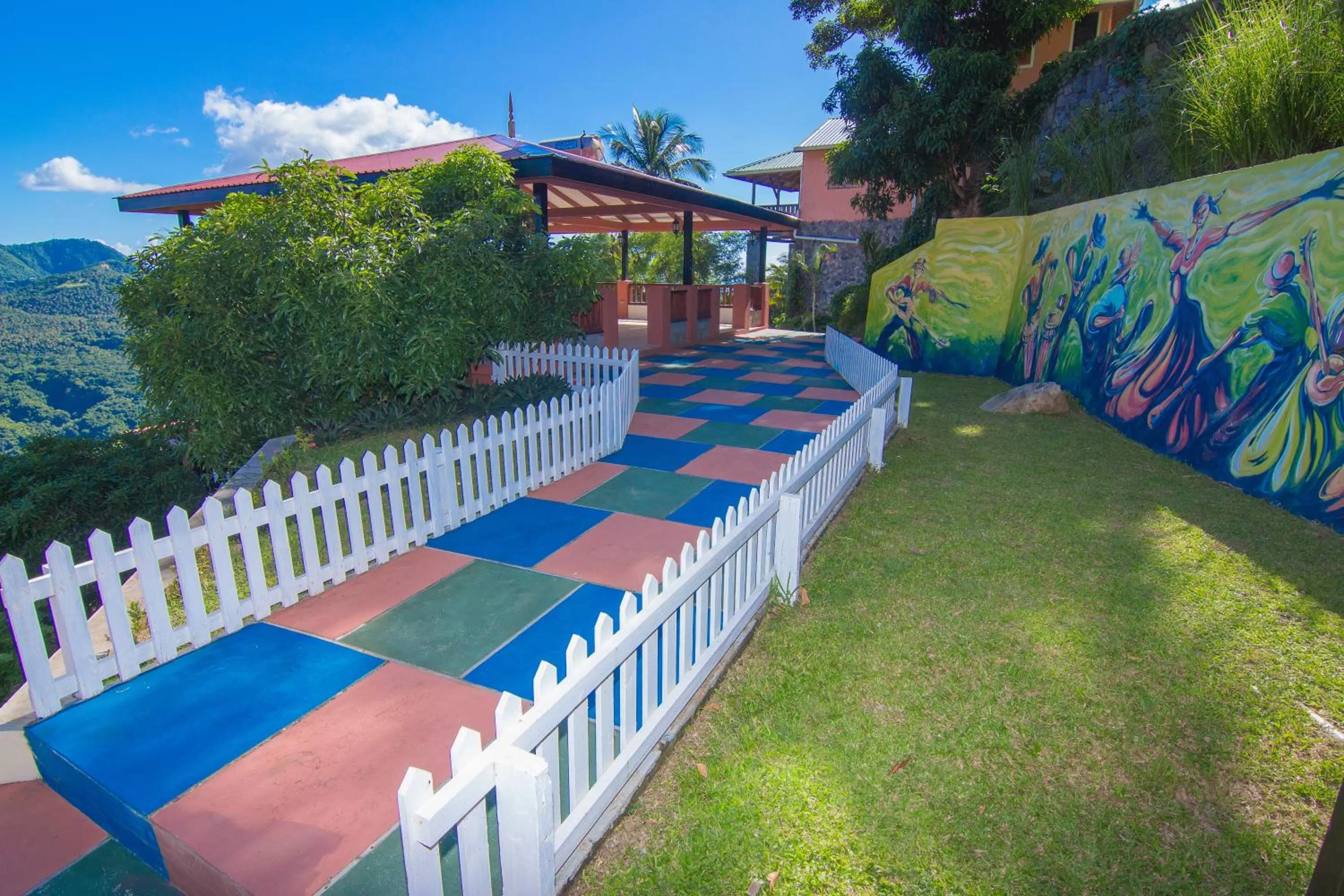 Patio in Samfi Gardens