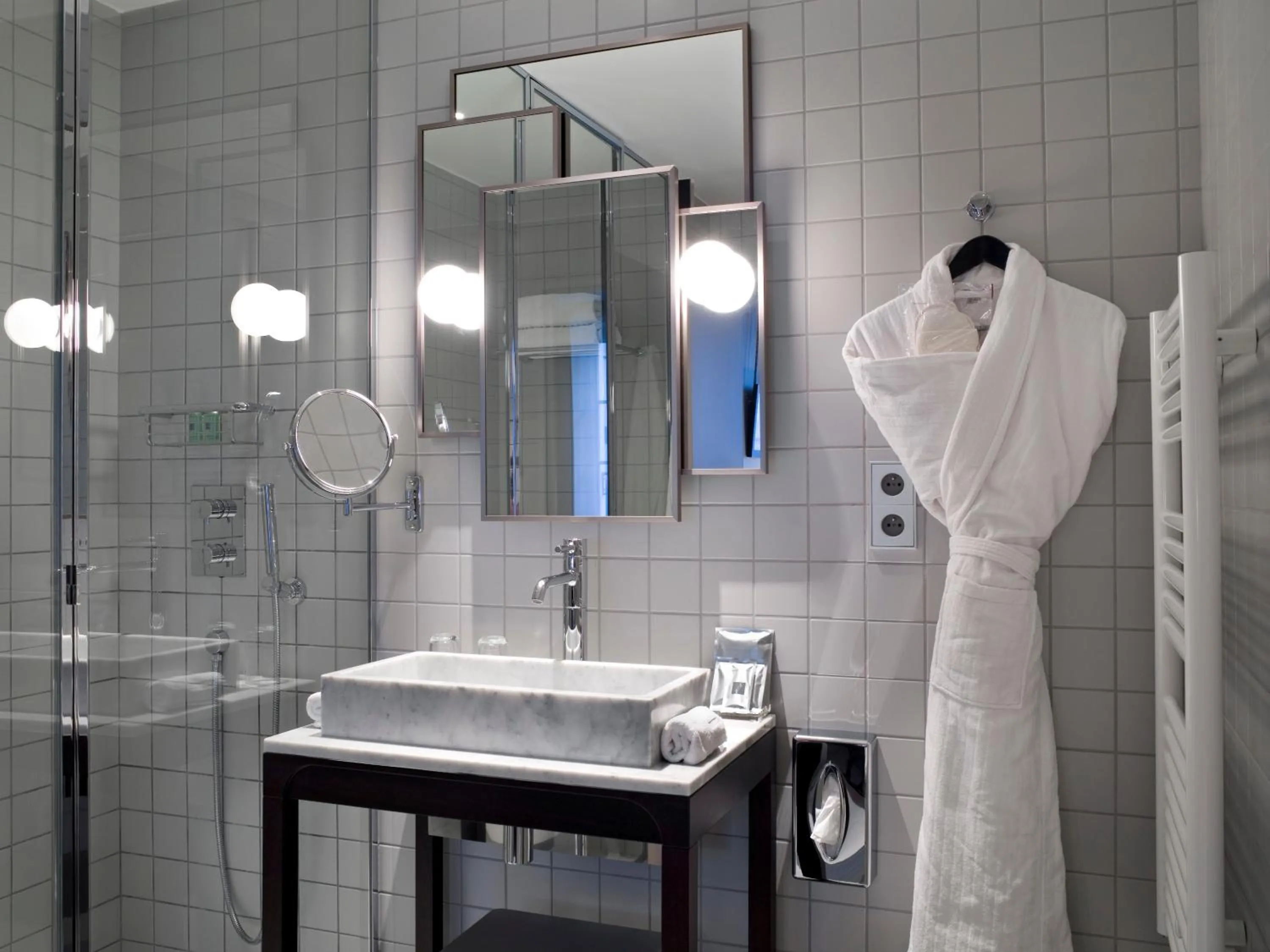 Bathroom in Hotel Saint Dominique