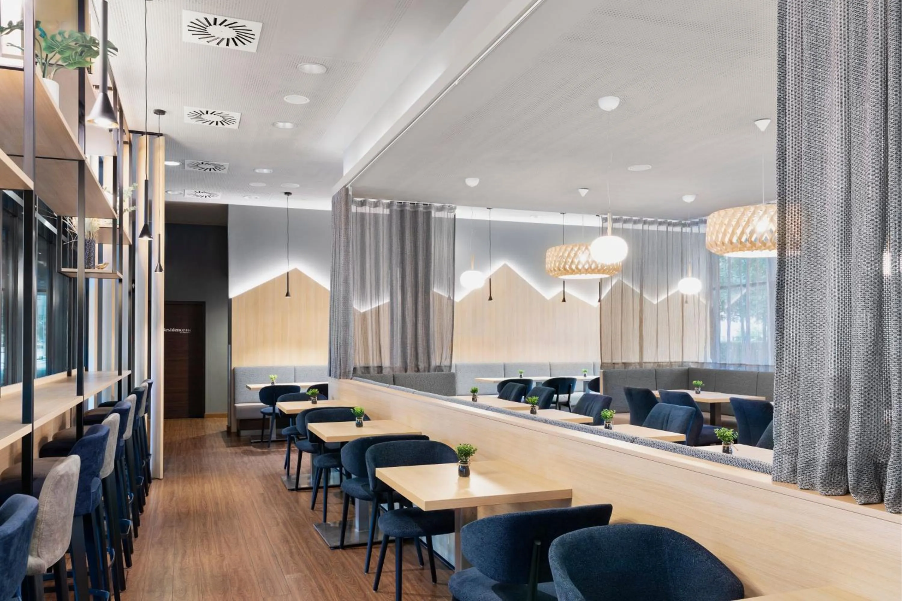 Lounge or bar in Residence Inn by Marriott Munich City East