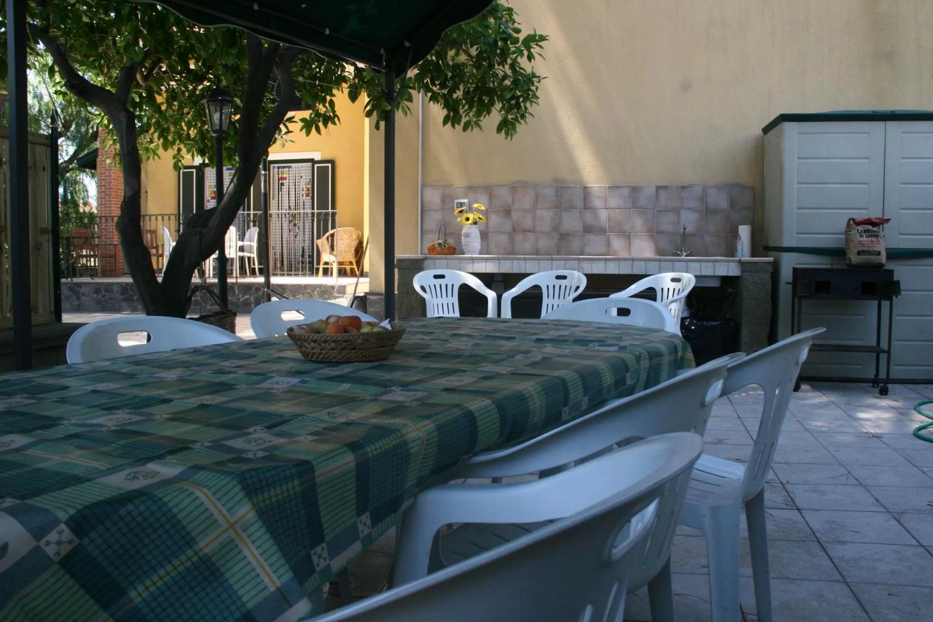 BBQ facilities in B&B Etna Country