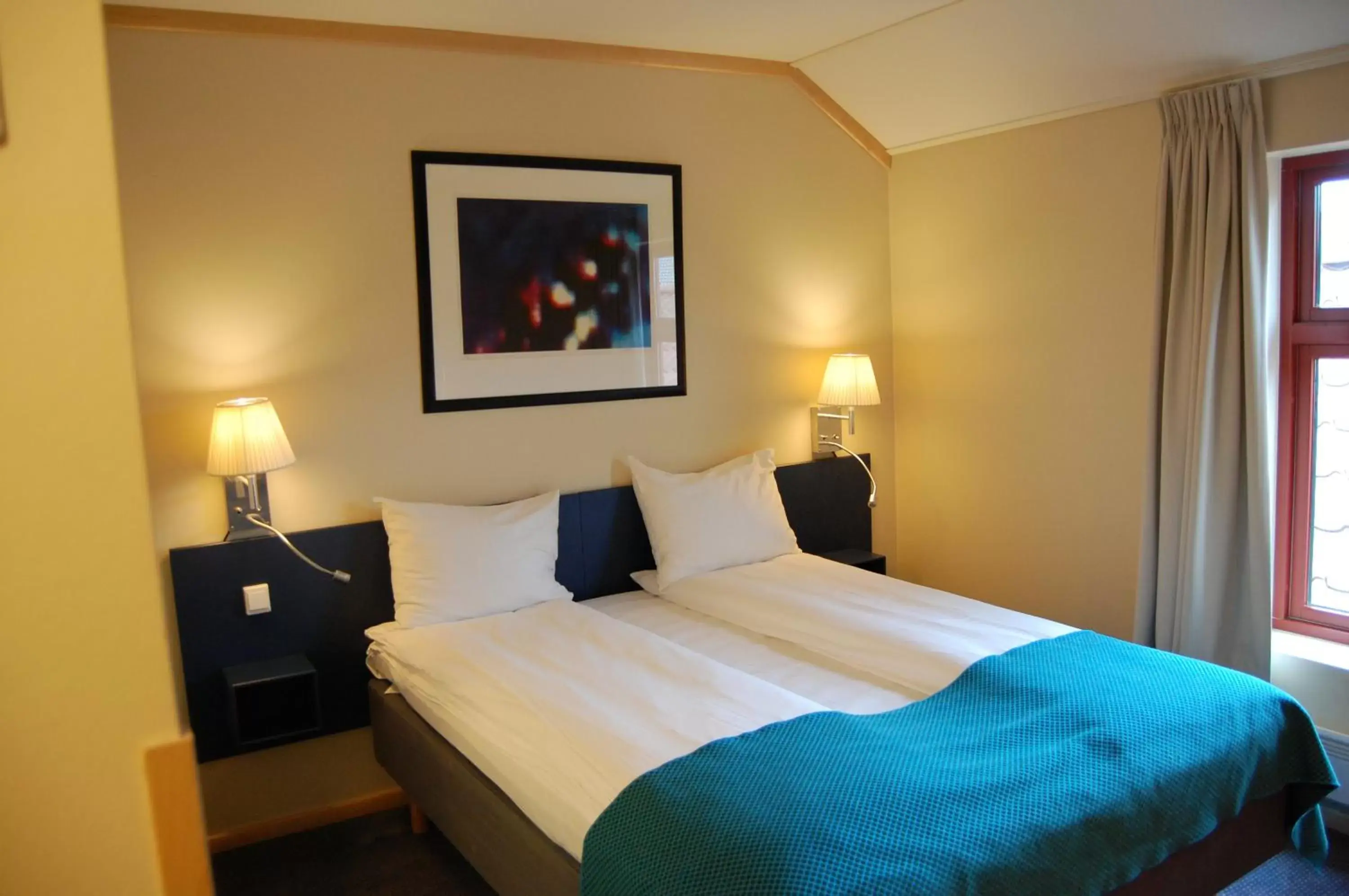 Moderate Double Room ( separate building) in Quality Hotel Tønsberg Moderate Double Room ( separate building) in Quality Hotel Tønsberg