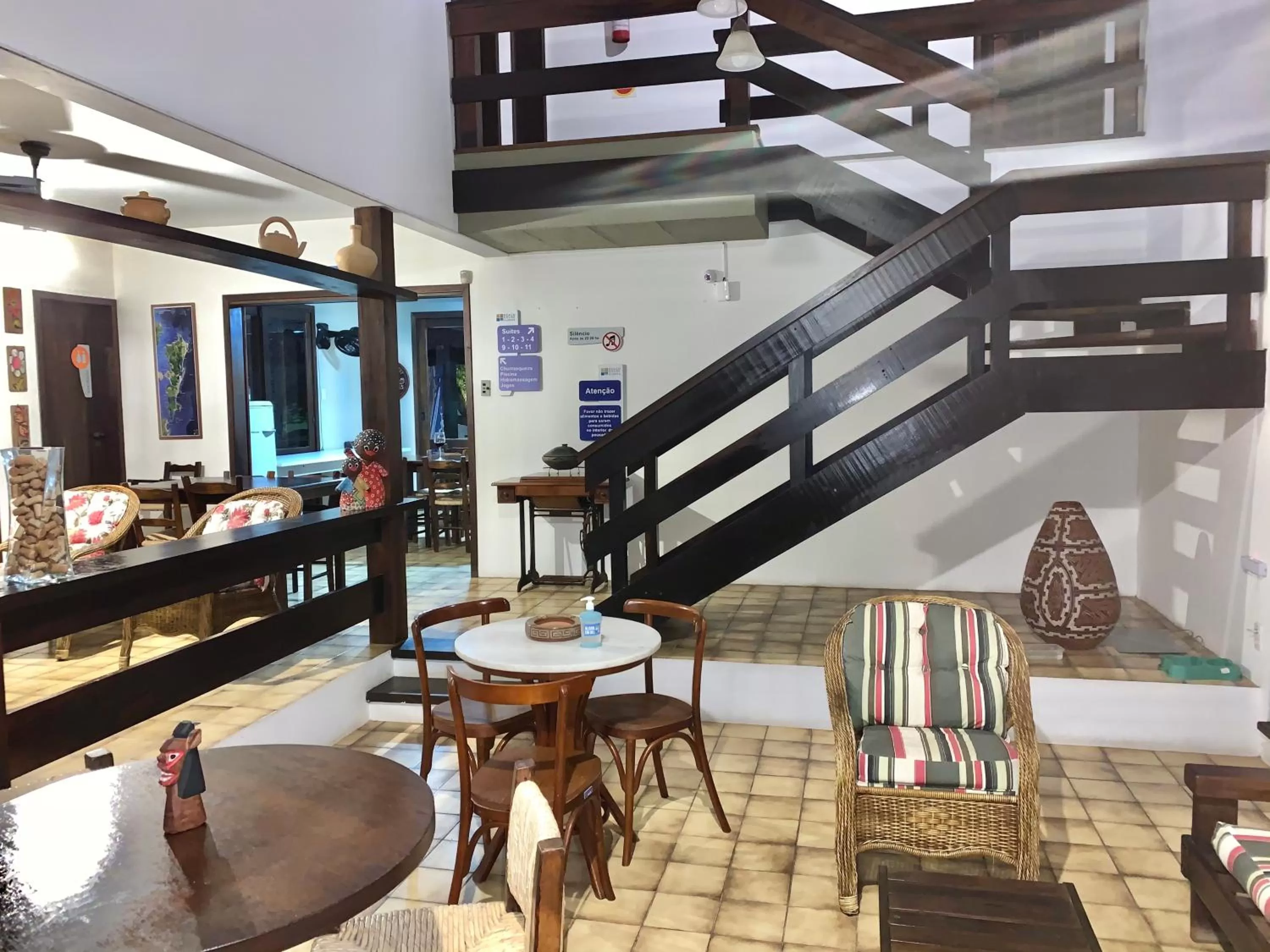 Restaurant/Places to Eat in Beach House Floripa