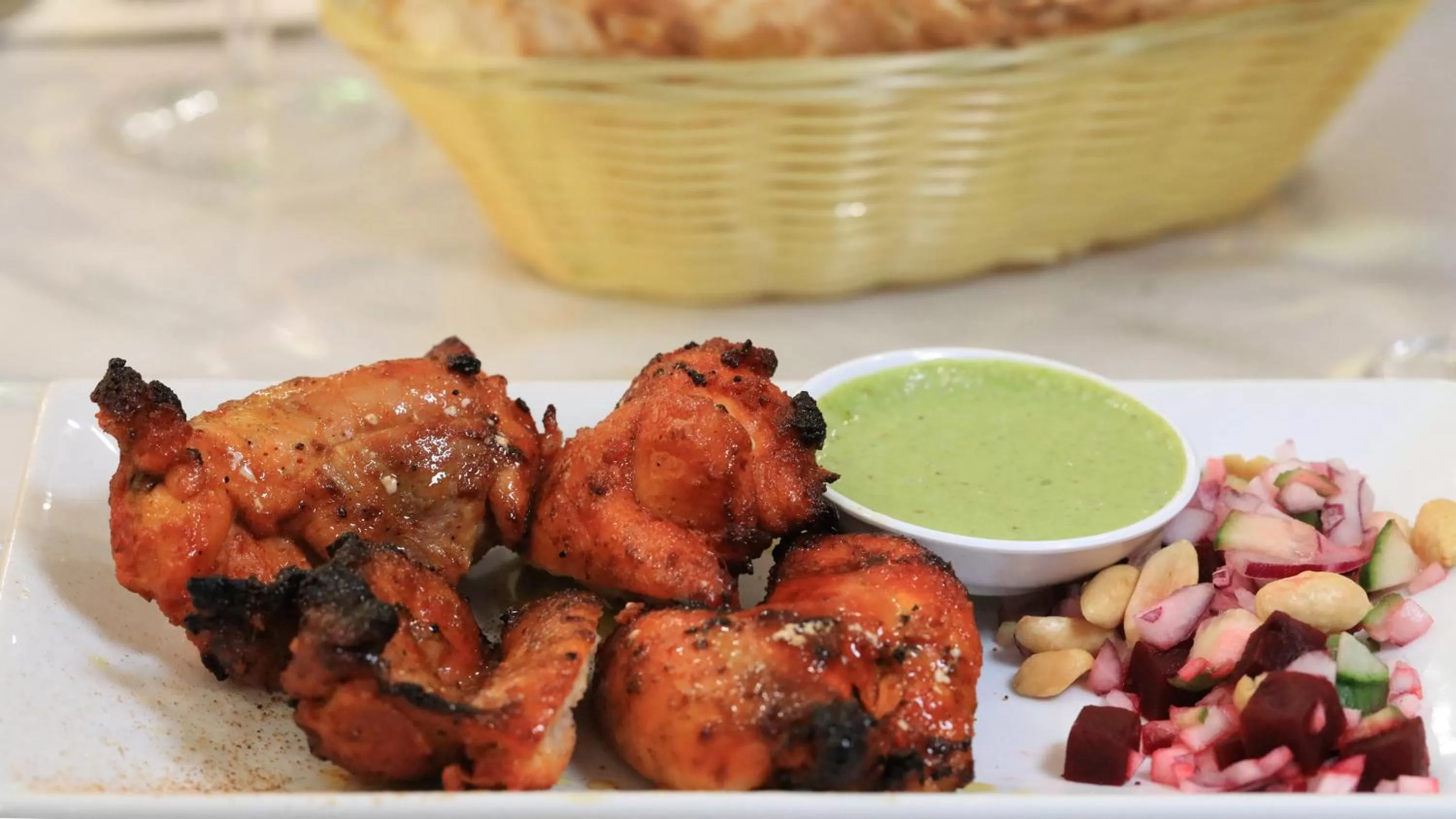 Restaurant/places to eat in Cootamundra Gardens Motel