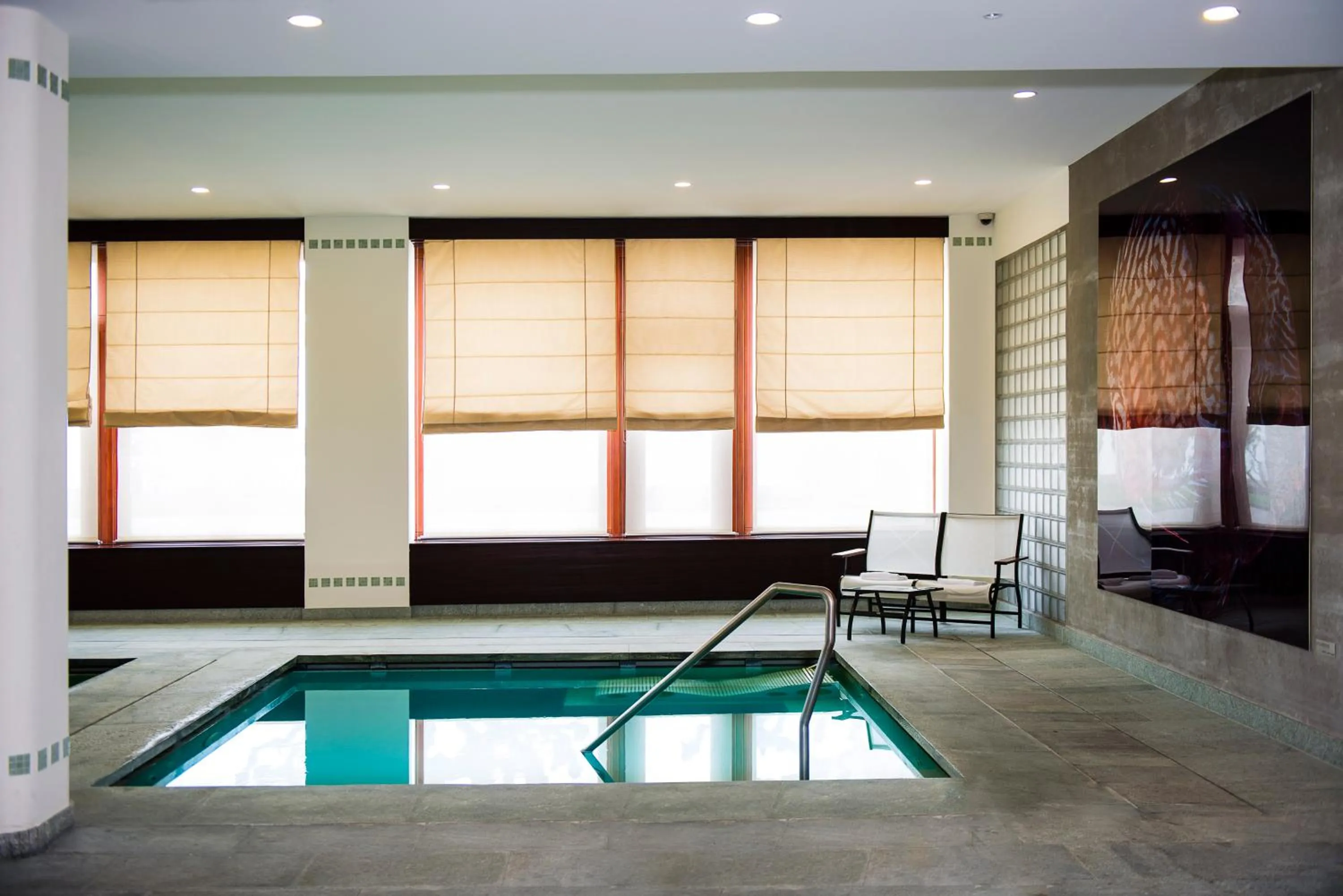 Swimming pool in Hôtel Des Trois Couronnes & Spa - The Leading Hotels of the World