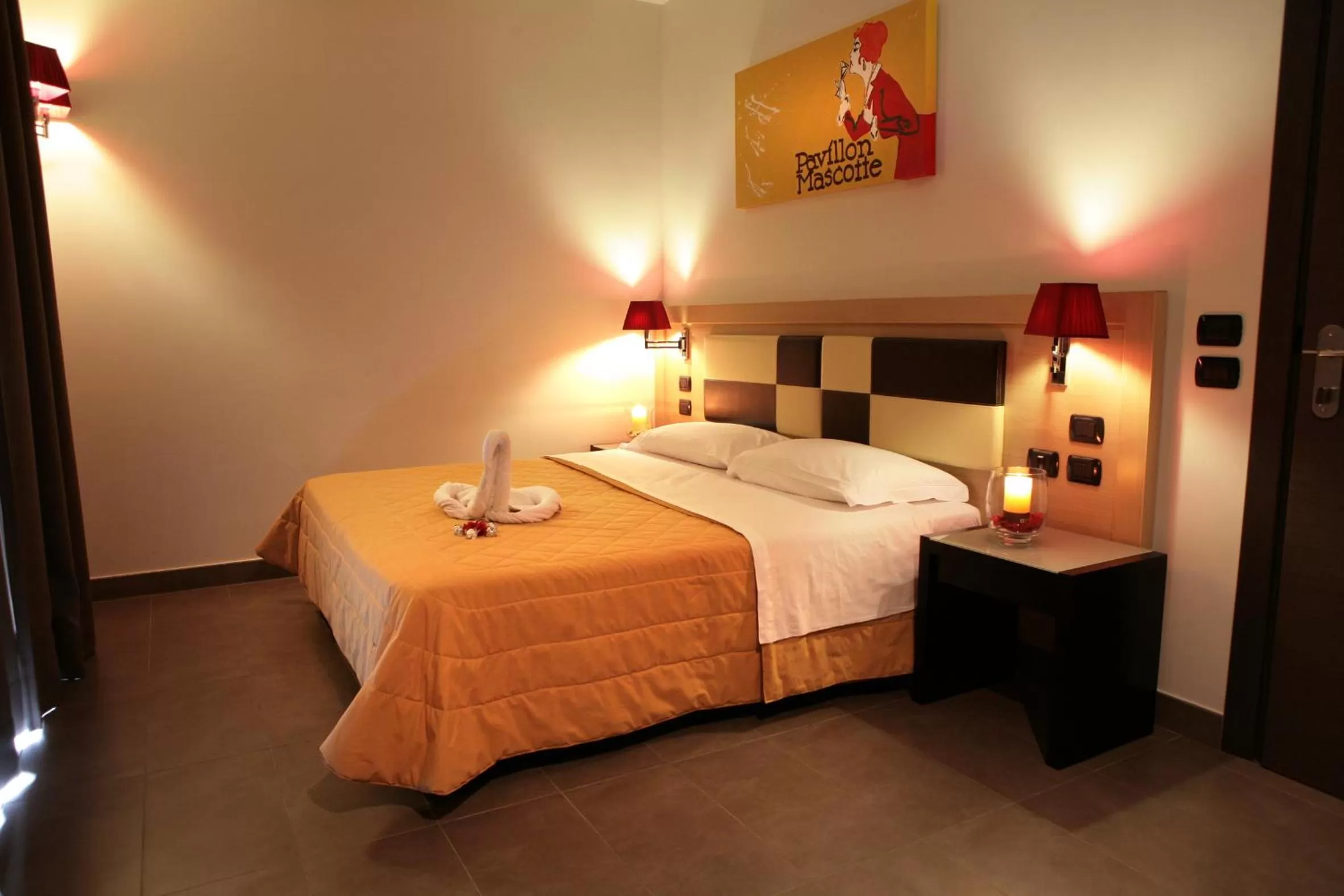 Photo of the whole room, Bed in Hotel Visagi