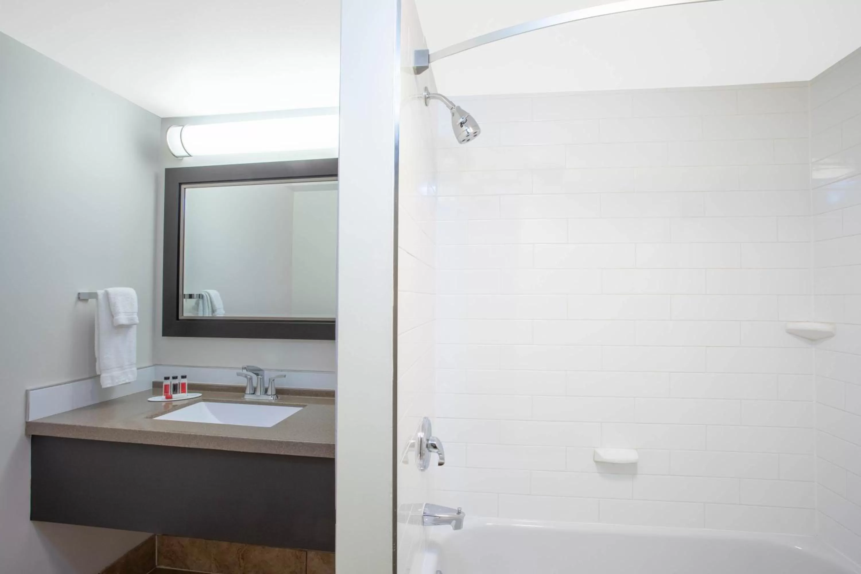 Bathroom in Quality Inn & Conference Centre Kingston Central