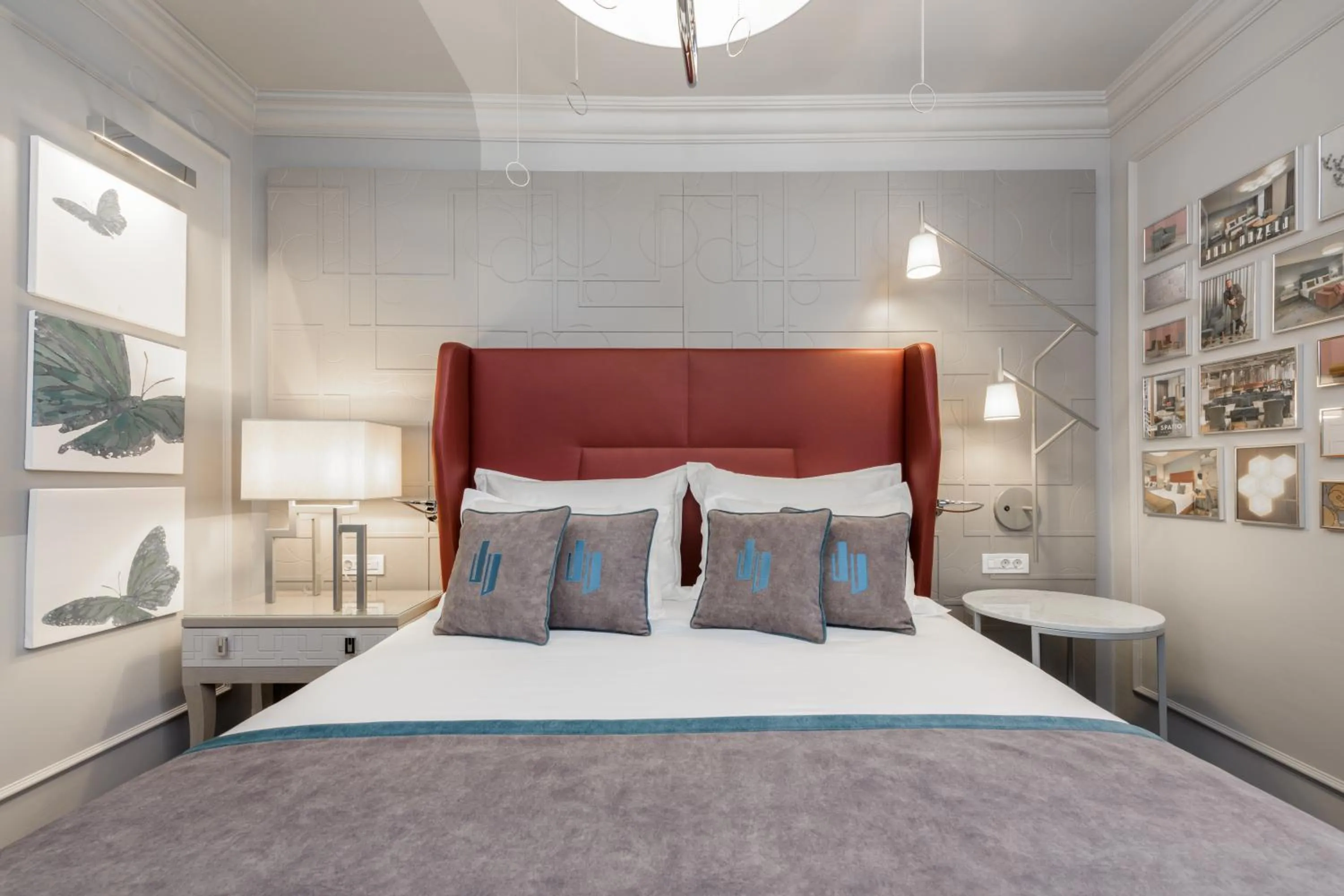 Bed in Bastion Heritage Hotel