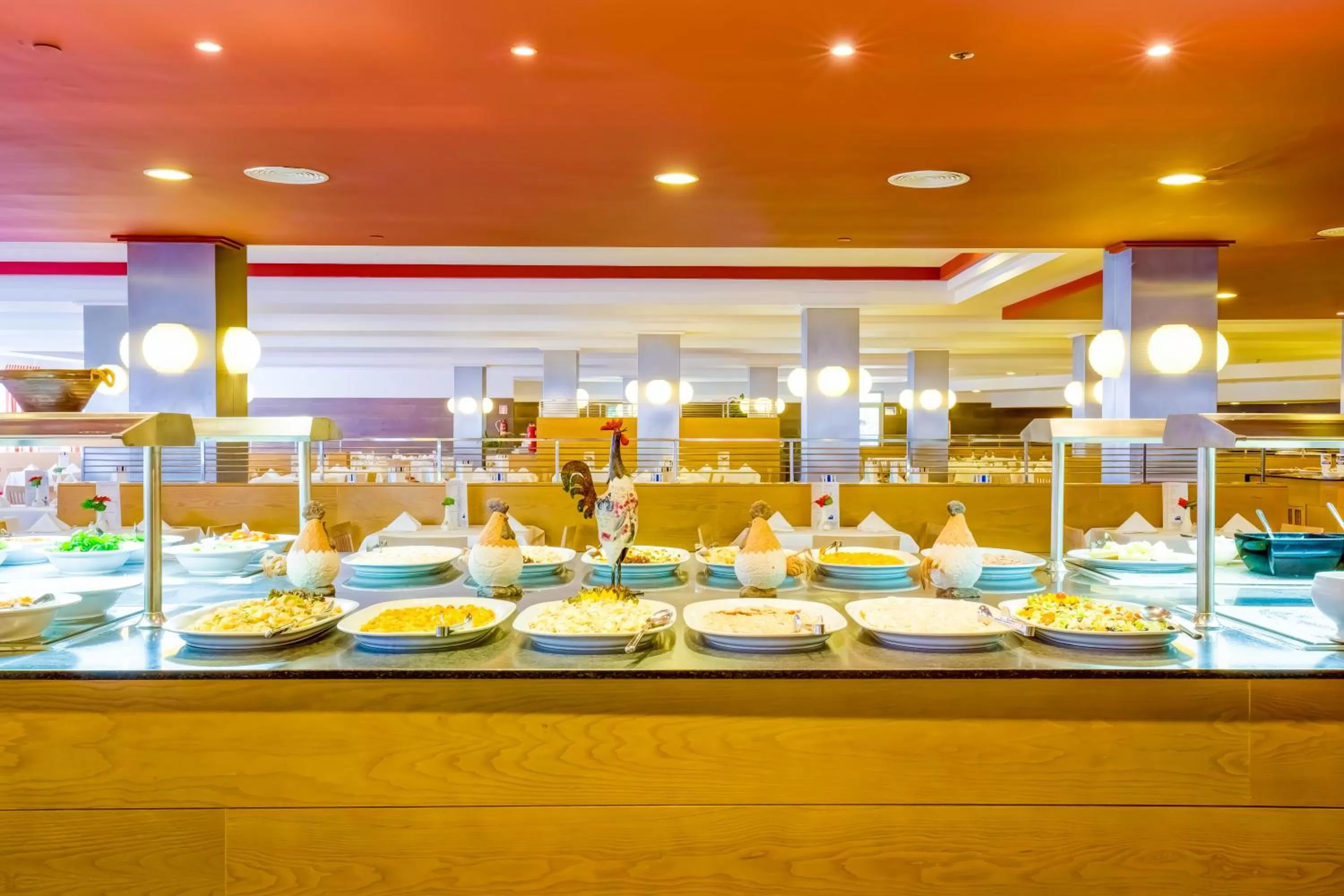 Restaurant/places to eat in SBH Taro Beach Hotel