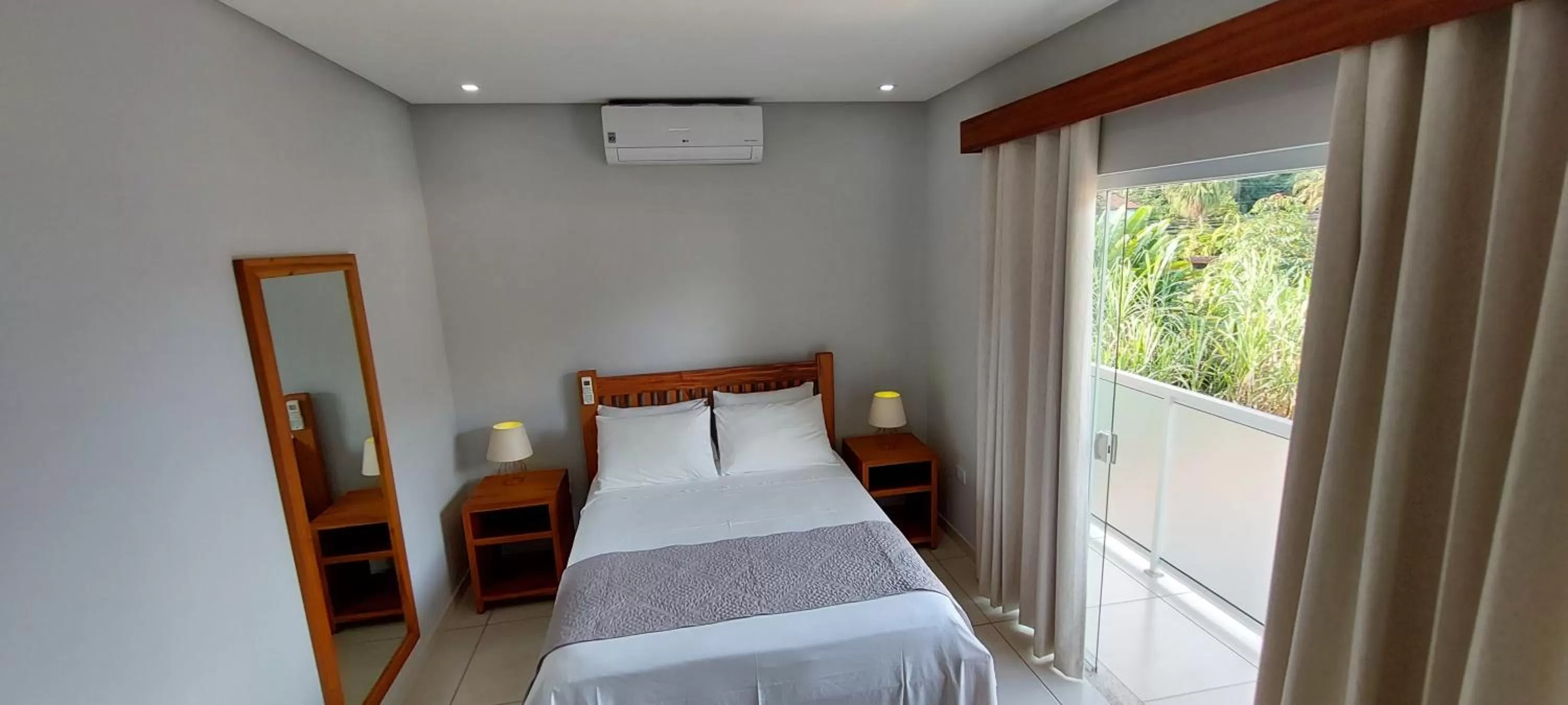 Bedroom, Bed in Pousada das Saíras