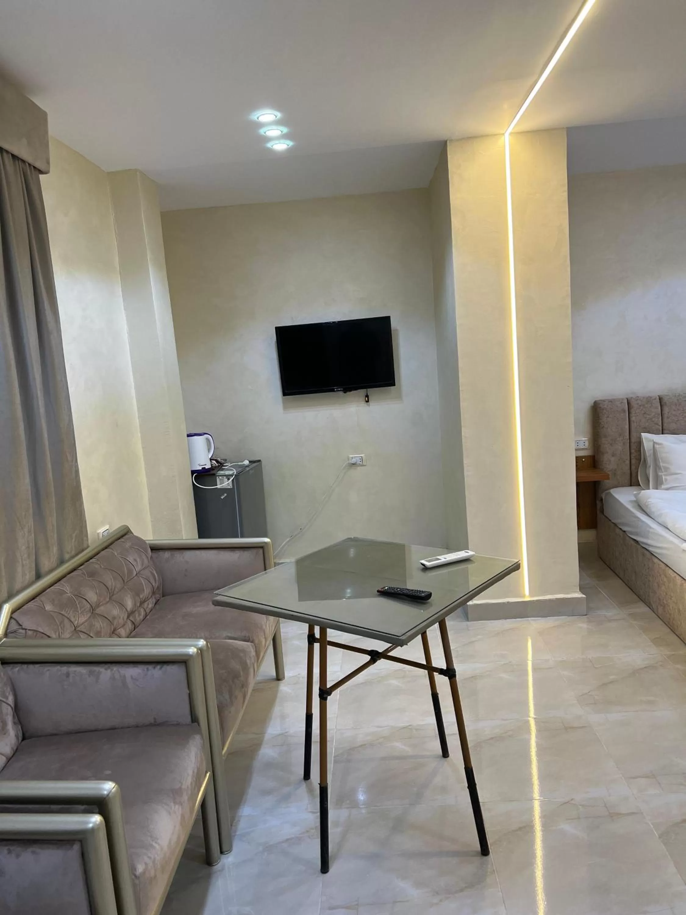 Bedroom in Pyramids Height Hotel & Pyramids Master Scene Rooftop