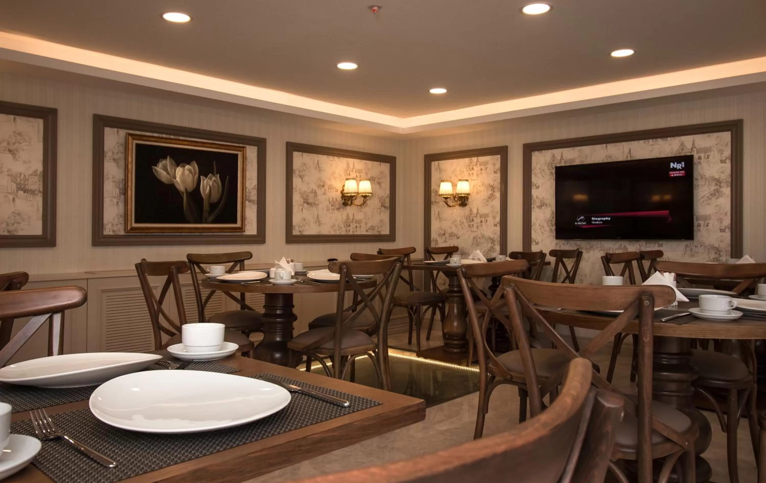 Buffet breakfast in Istanbul Town Hotel