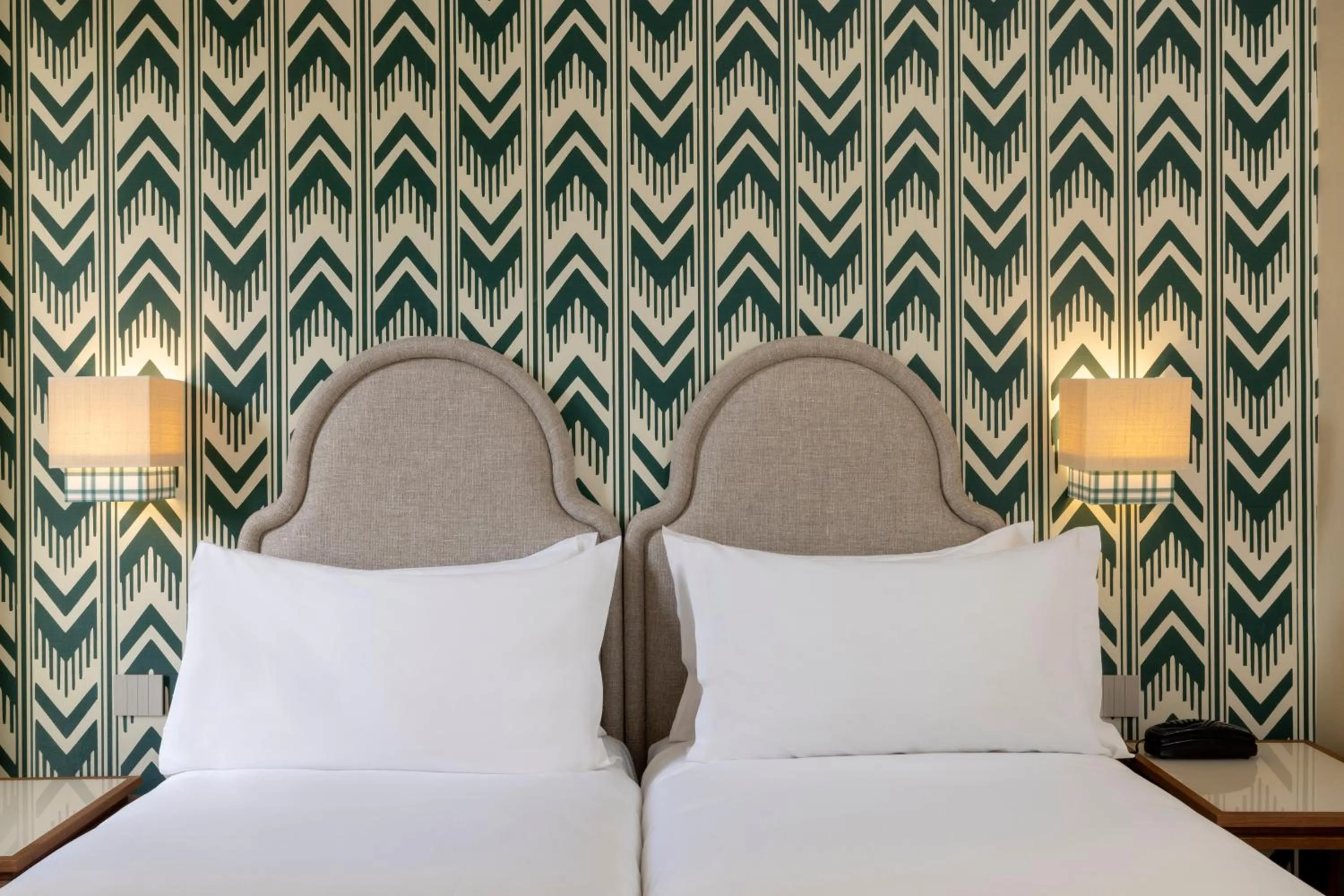 Bed in Hotel Michelet Odeon