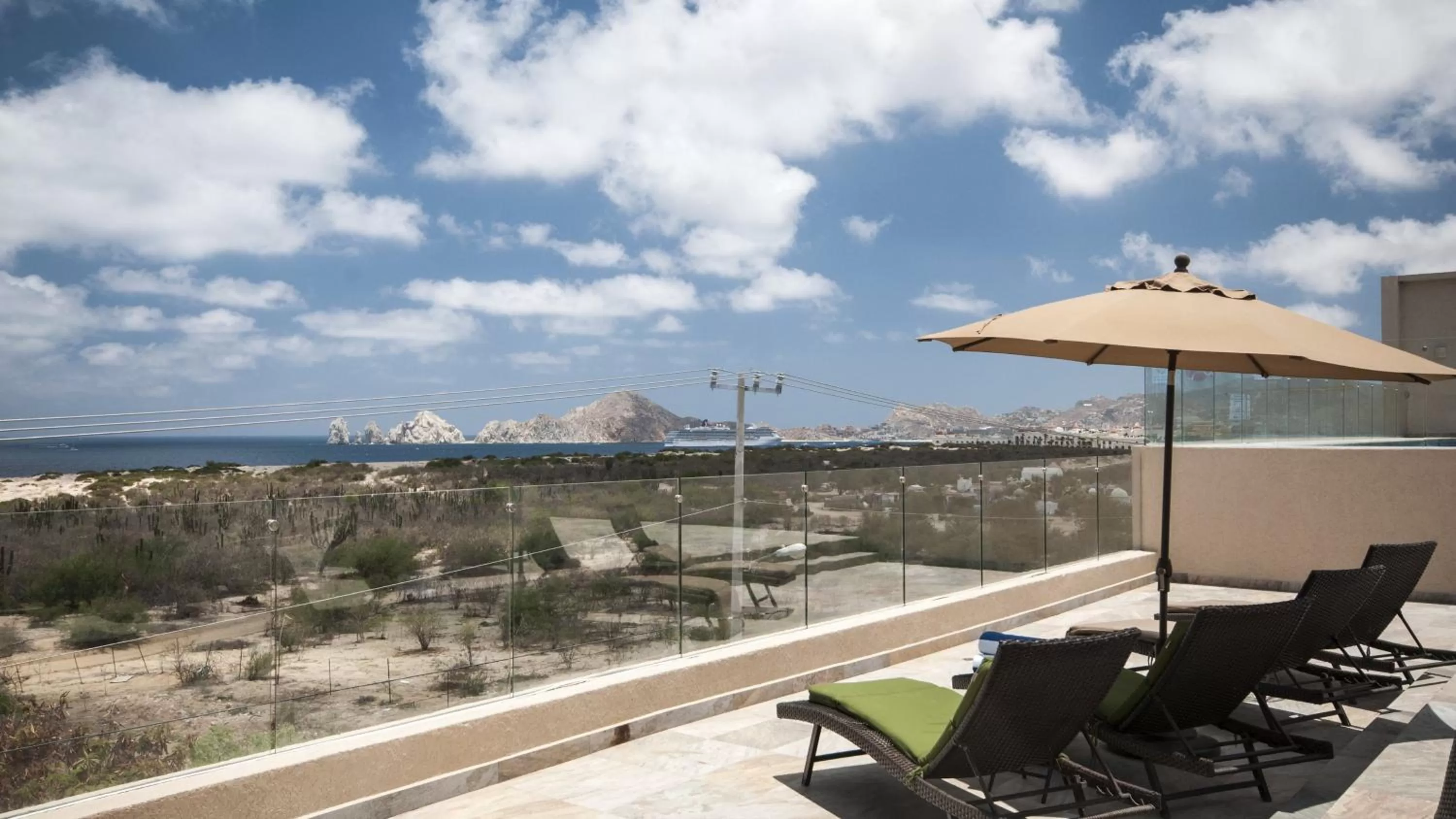 Property building in Holiday Inn Express Cabo San Lucas by IHG