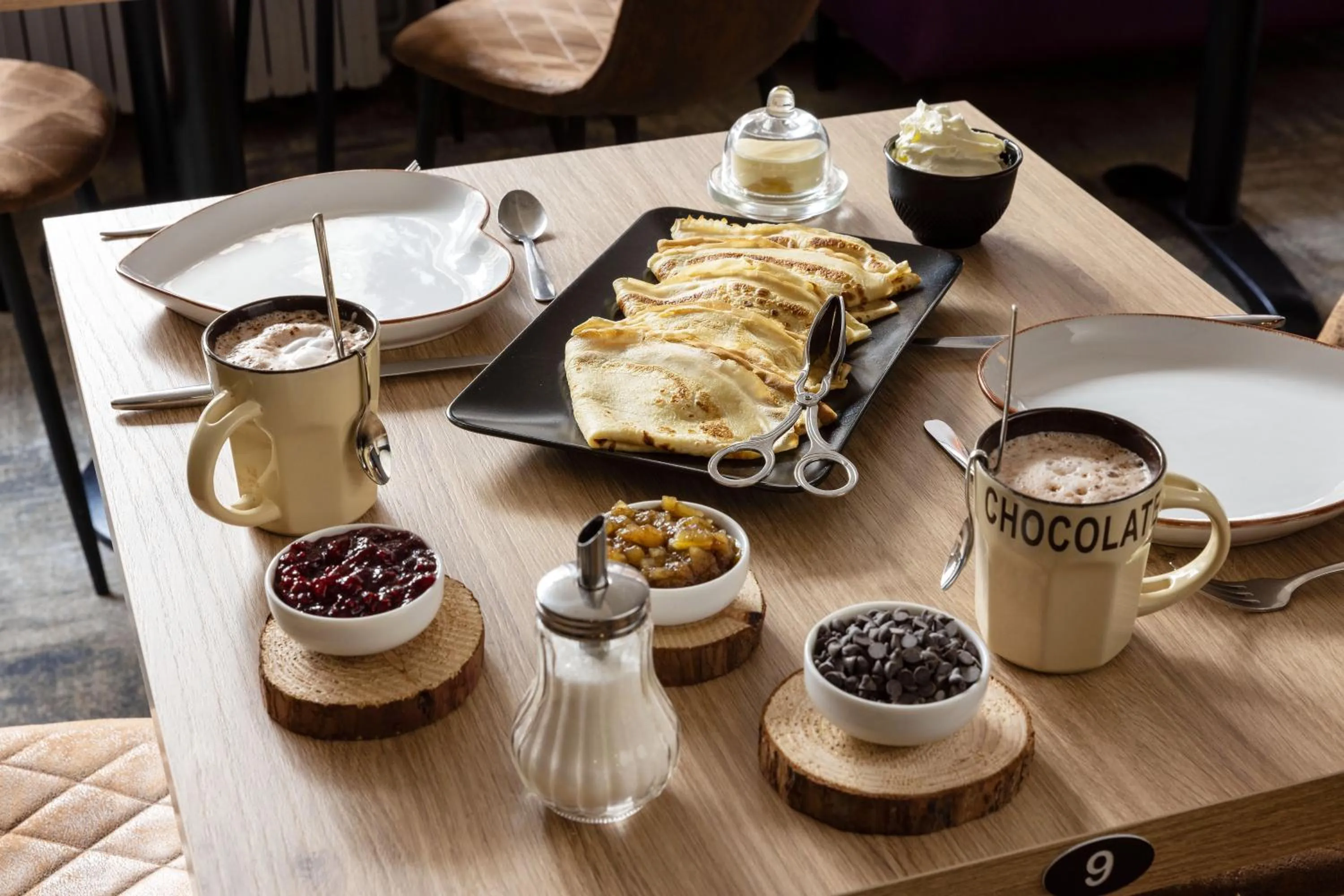 Lounge or bar in Hotel Le Dauphin