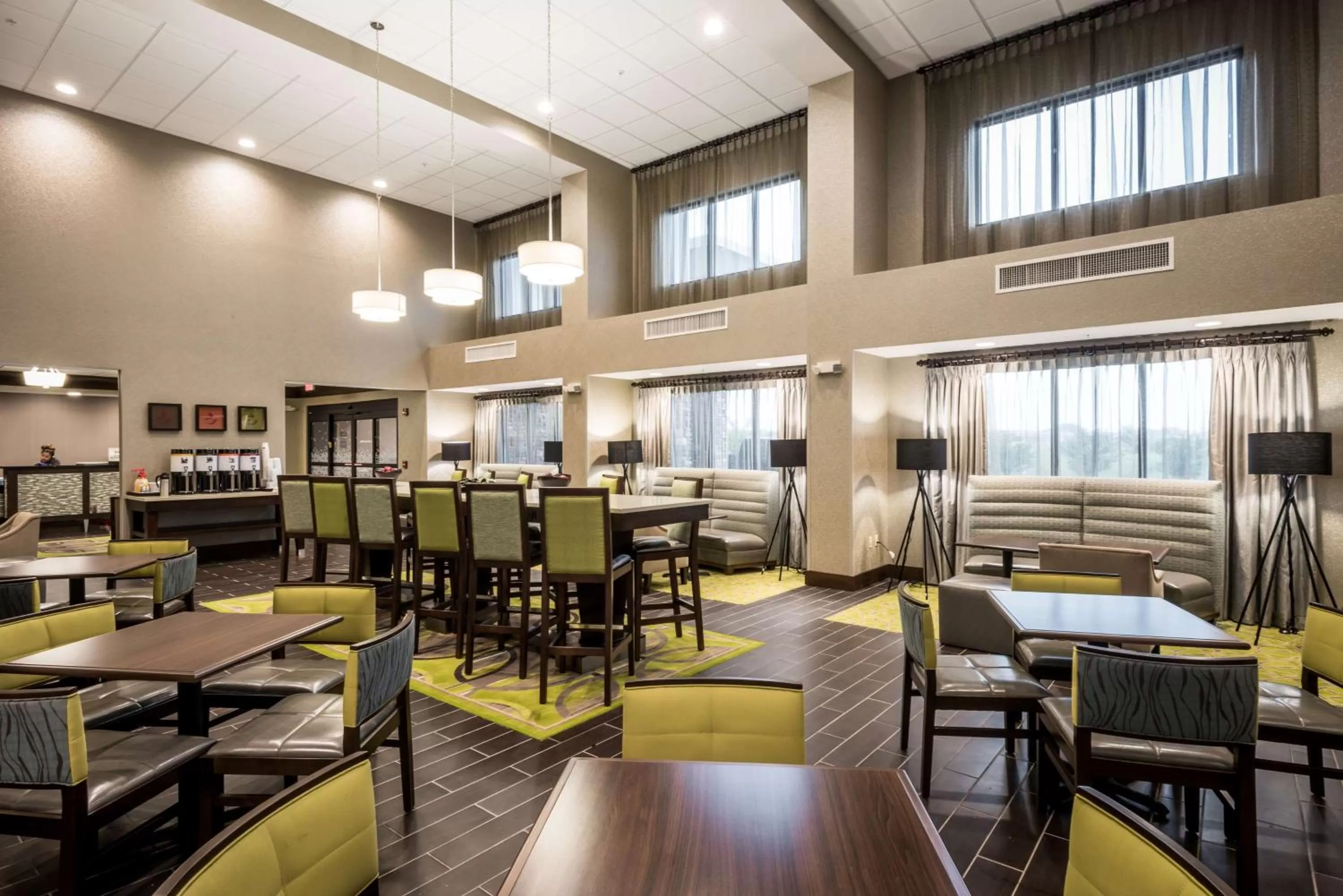 Restaurant/places to eat in Hampton Inn & Suites By Hilton Hammond, In