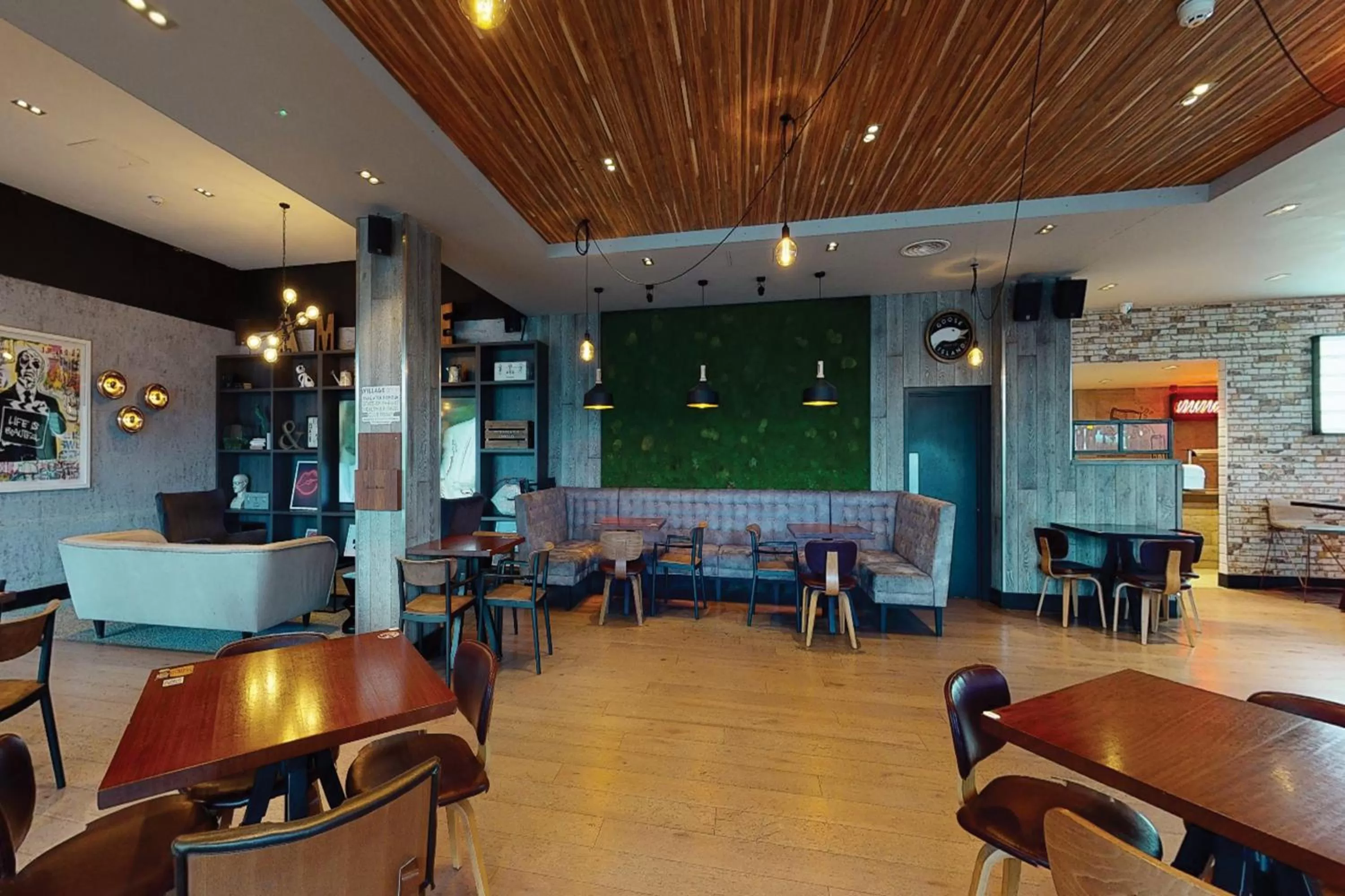 Restaurant/places to eat in Village Hotel Manchester Ashton