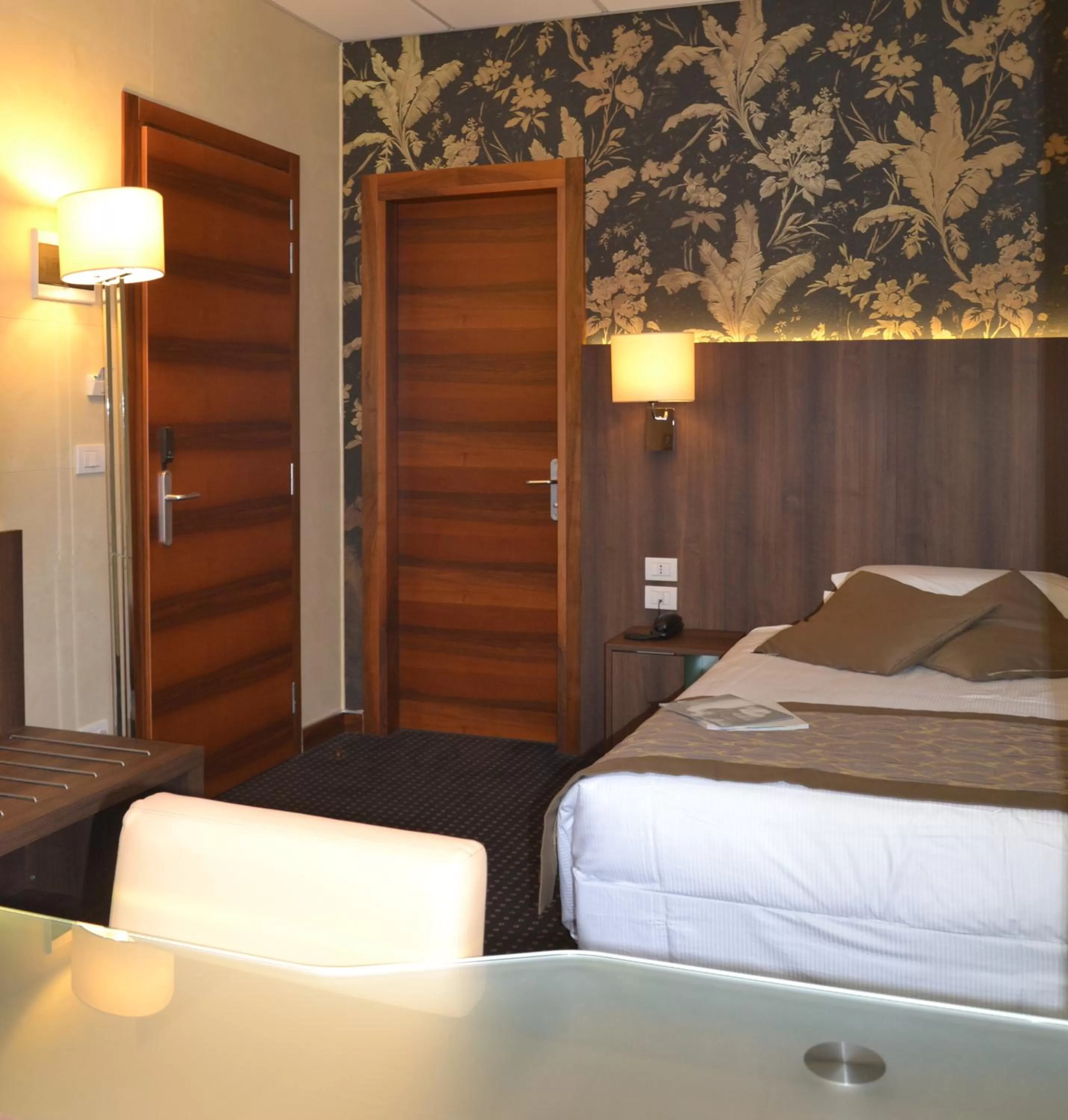 Bed in LH Hotel Sirio Venice