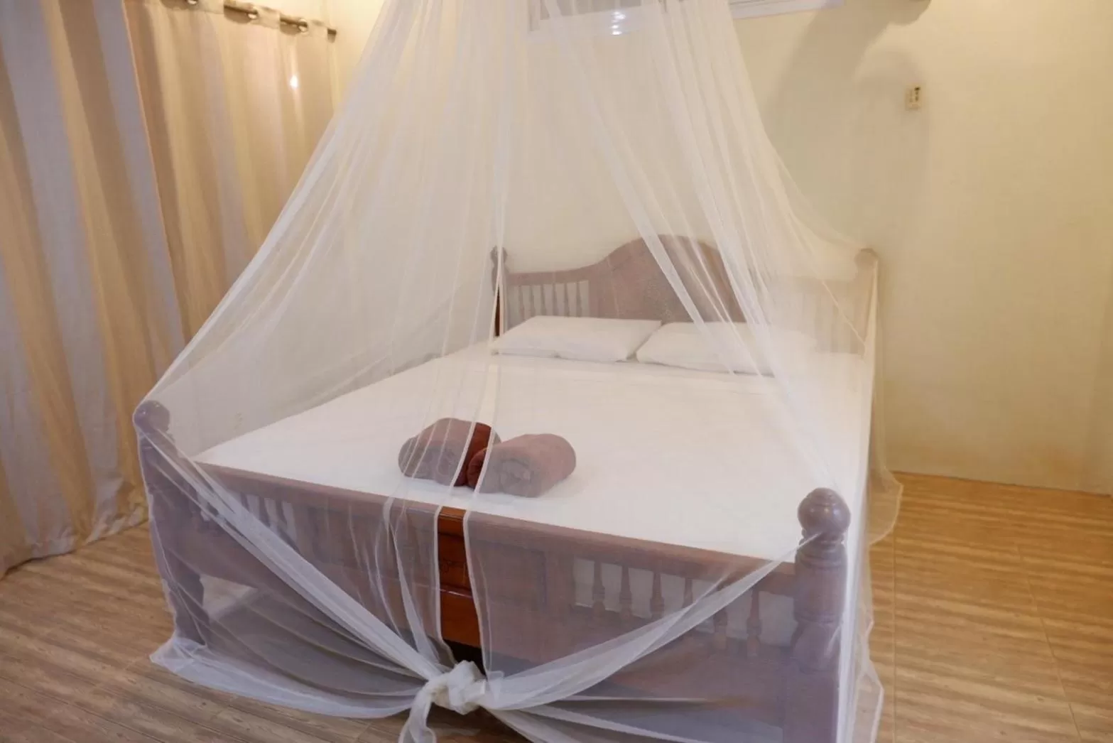 Bed in Khao Sok Hill Top Resort