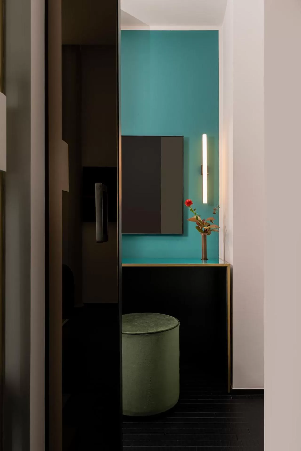 Toilet in Habita79 Hotel Pompeii - MGallery Collection