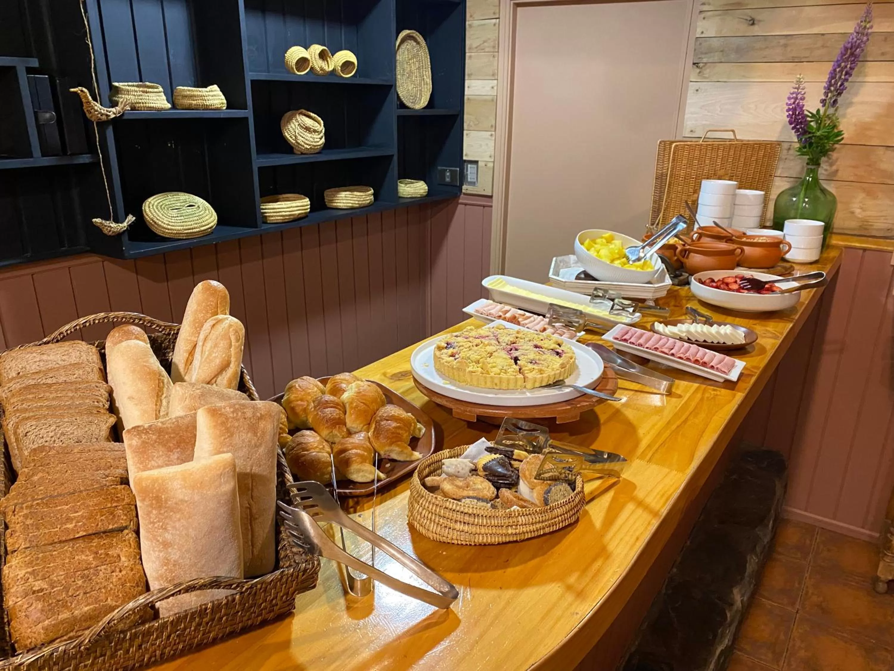 Buffet breakfast in Hotel Aquaterra