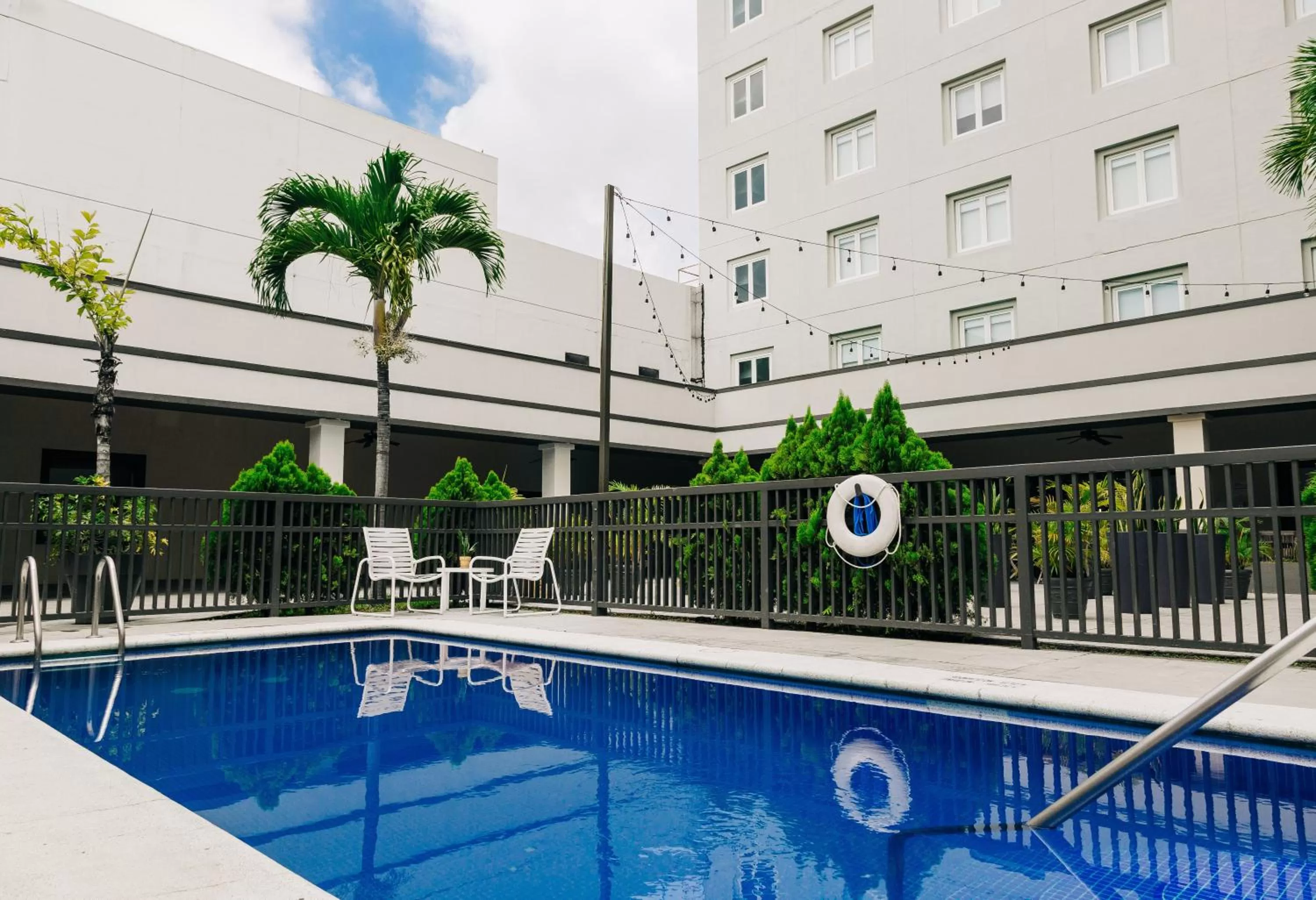 Swimming pool in Holiday Inn San Salvador by IHG