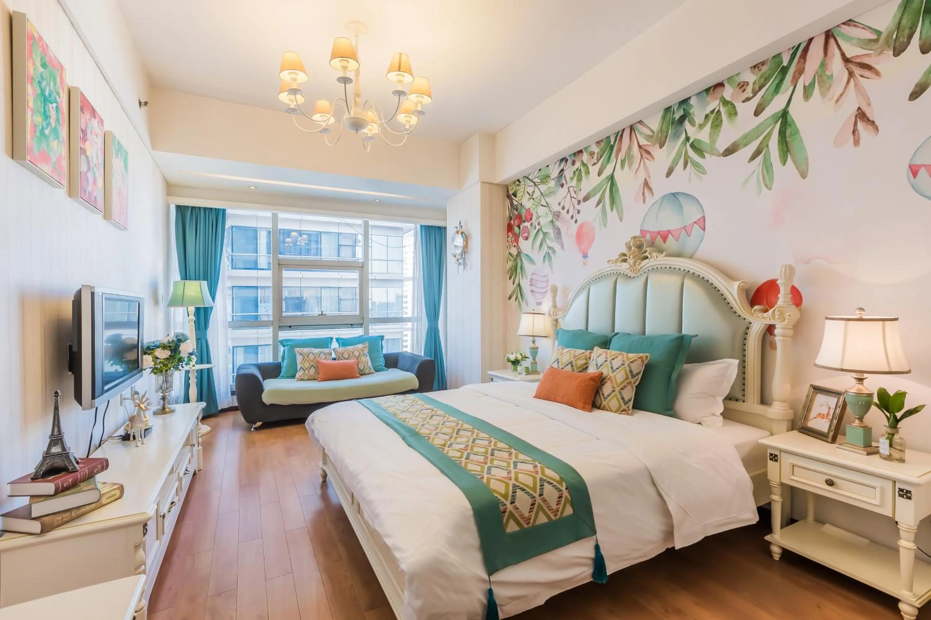 Bed in Westlake 7 Service Apartment