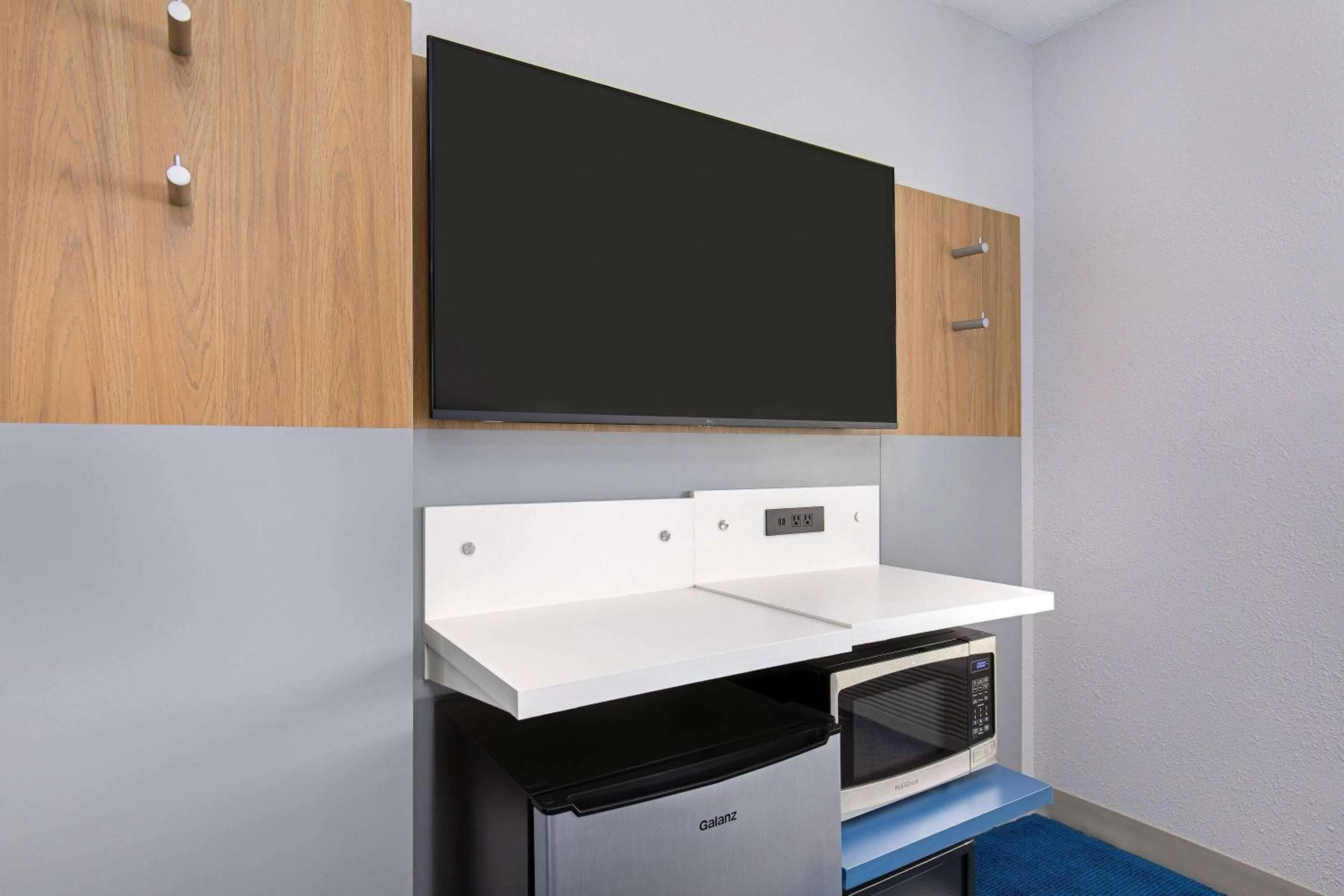 Photo of the whole room in Microtel Inn & Suites by Wyndham Manchester - Newly Renovated