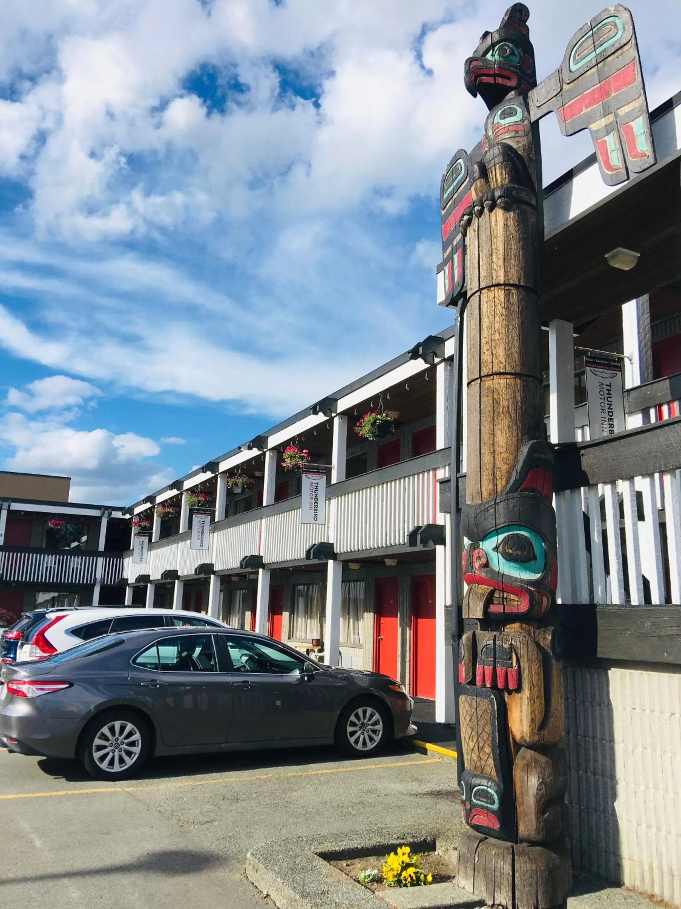 Property building in Thunderbird Motor Inn