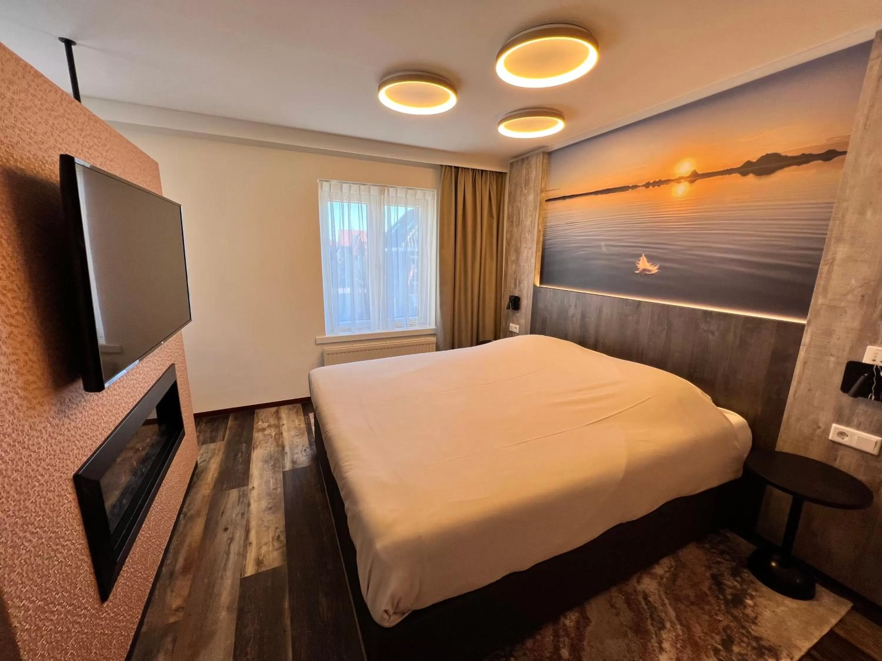 Bedroom, Bed in Hotel Nap