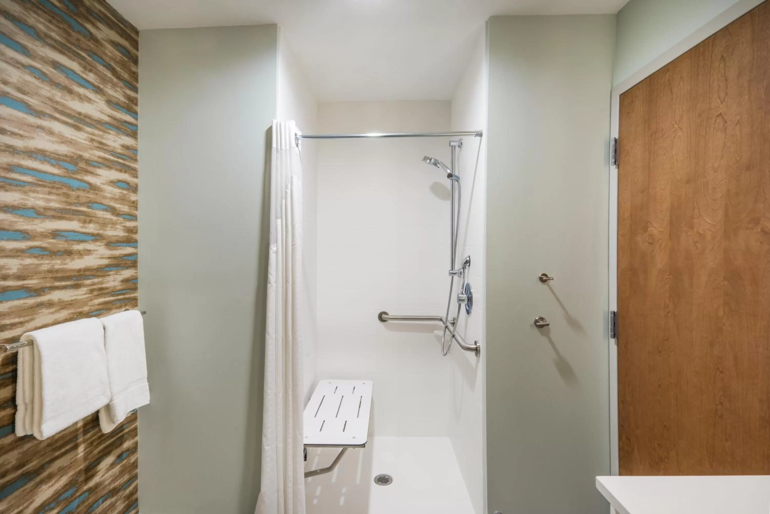 Bathroom in Holiday Inn Express & Suites Greenville SE - Simpsonville by IHG